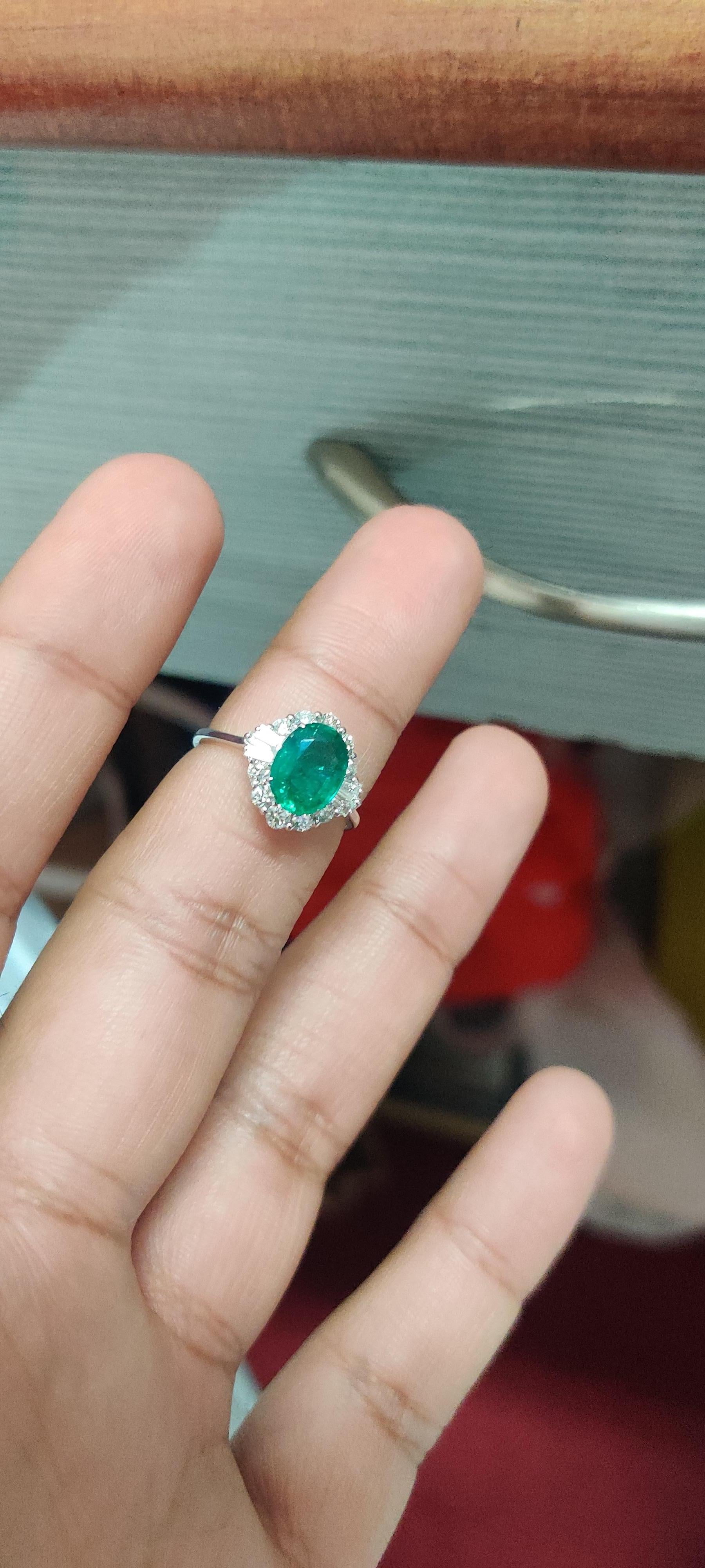 Art Deco 1.67 Carat Natural Zambian Emerald Diamond Ring For Sale