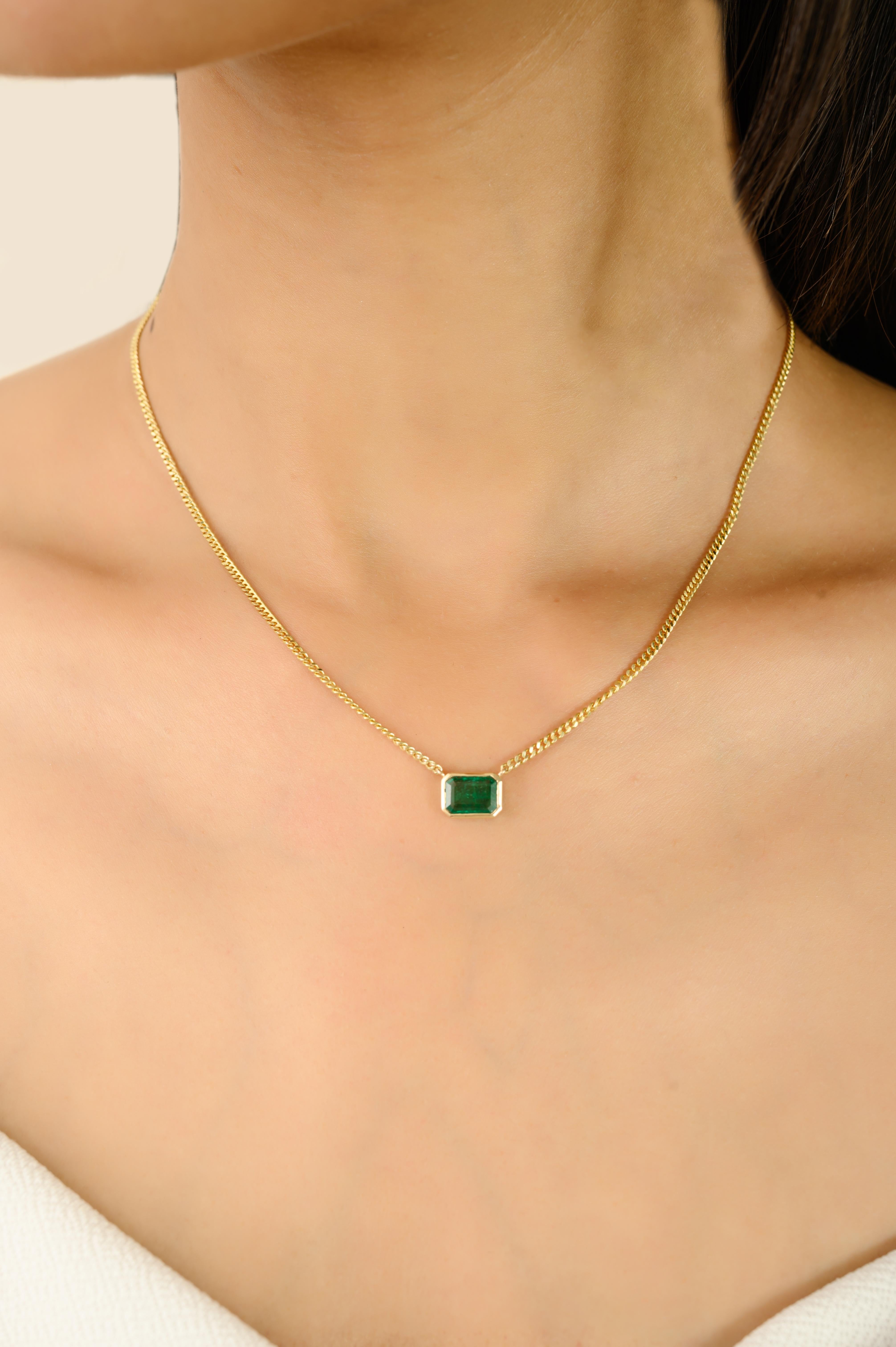 1,67 Karat Oktagon Smaragd Solitär Kette Halskette in Lünette gesetzt 14k Gelbgold im Angebot 2