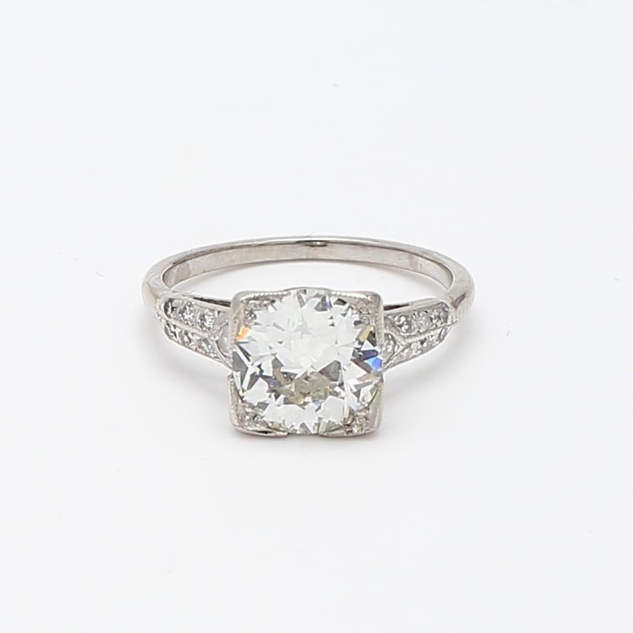 1.67 Carat Old European Cut Shape J-VS1 Diamond Platinum Wedding Ring en vente 5