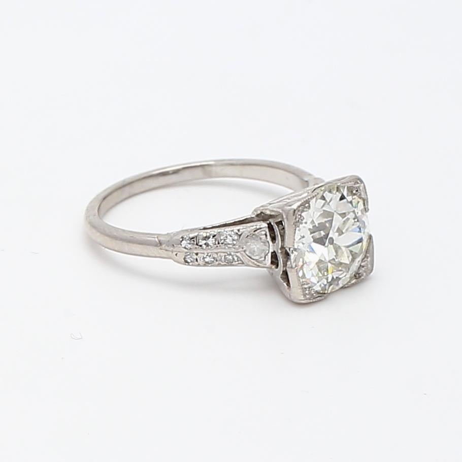Taille vieille Europe 1.67 Carat Old European Cut Shape J-VS1 Diamond Platinum Wedding Ring en vente