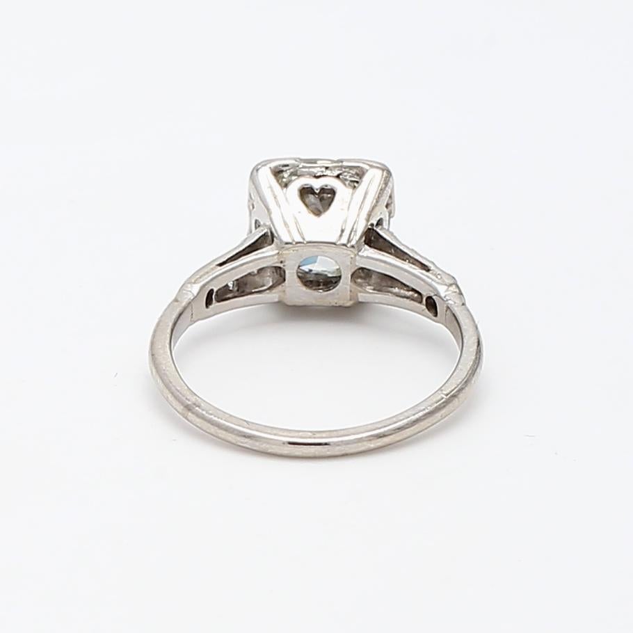 1.67 Carat Old European Cut Shape J-VS1 Diamond Platinum Wedding Ring en vente 1
