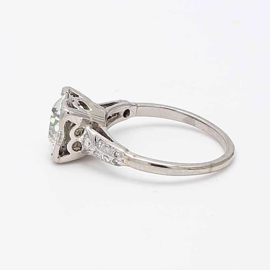 1.67 Carat Old European Cut Shape J-VS1 Diamond Platinum Wedding Ring en vente 3