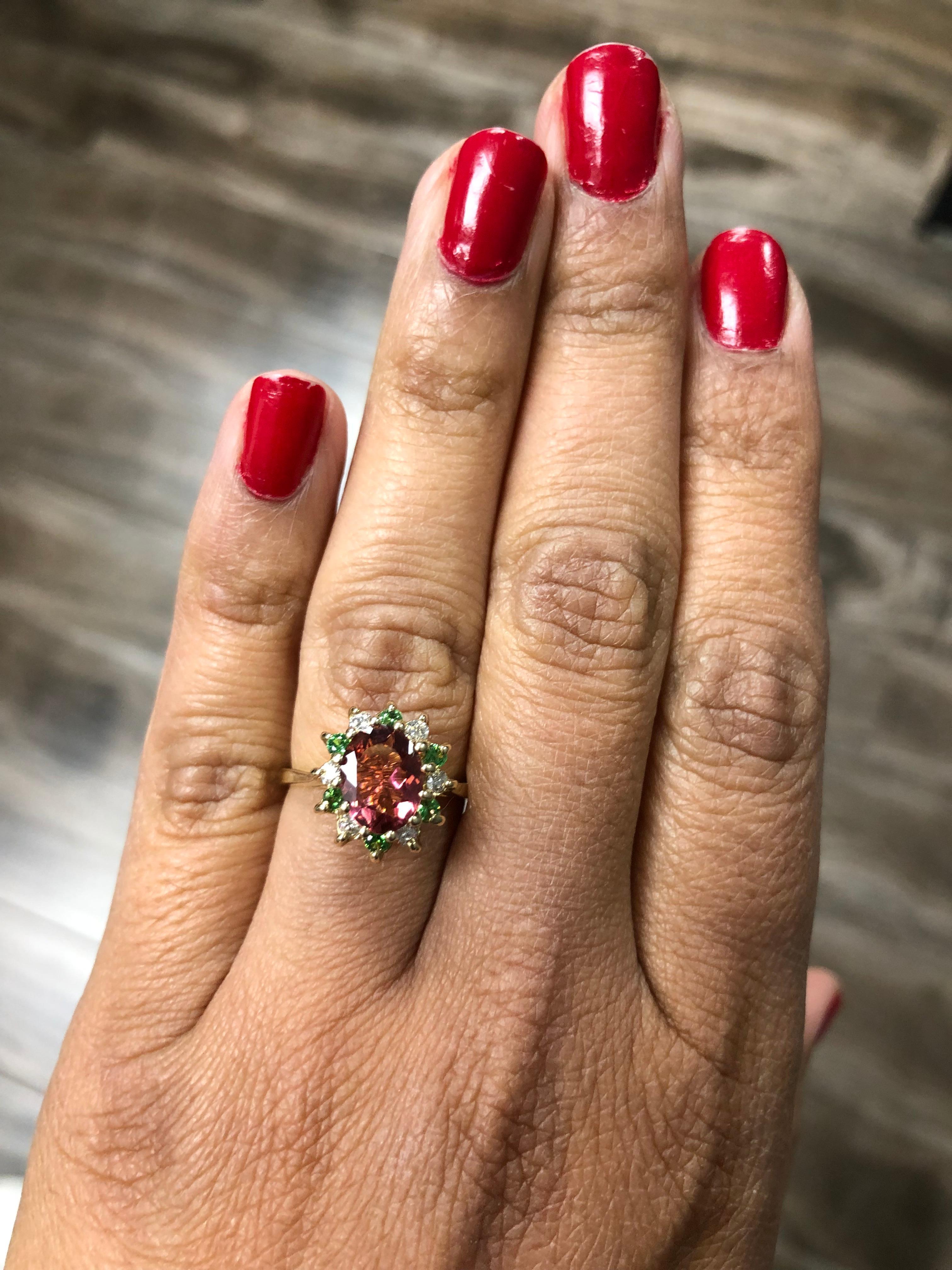 1.97 Carat Pink Tourmaline Tsavorite Diamond Yellow Gold Ring In New Condition For Sale In Los Angeles, CA