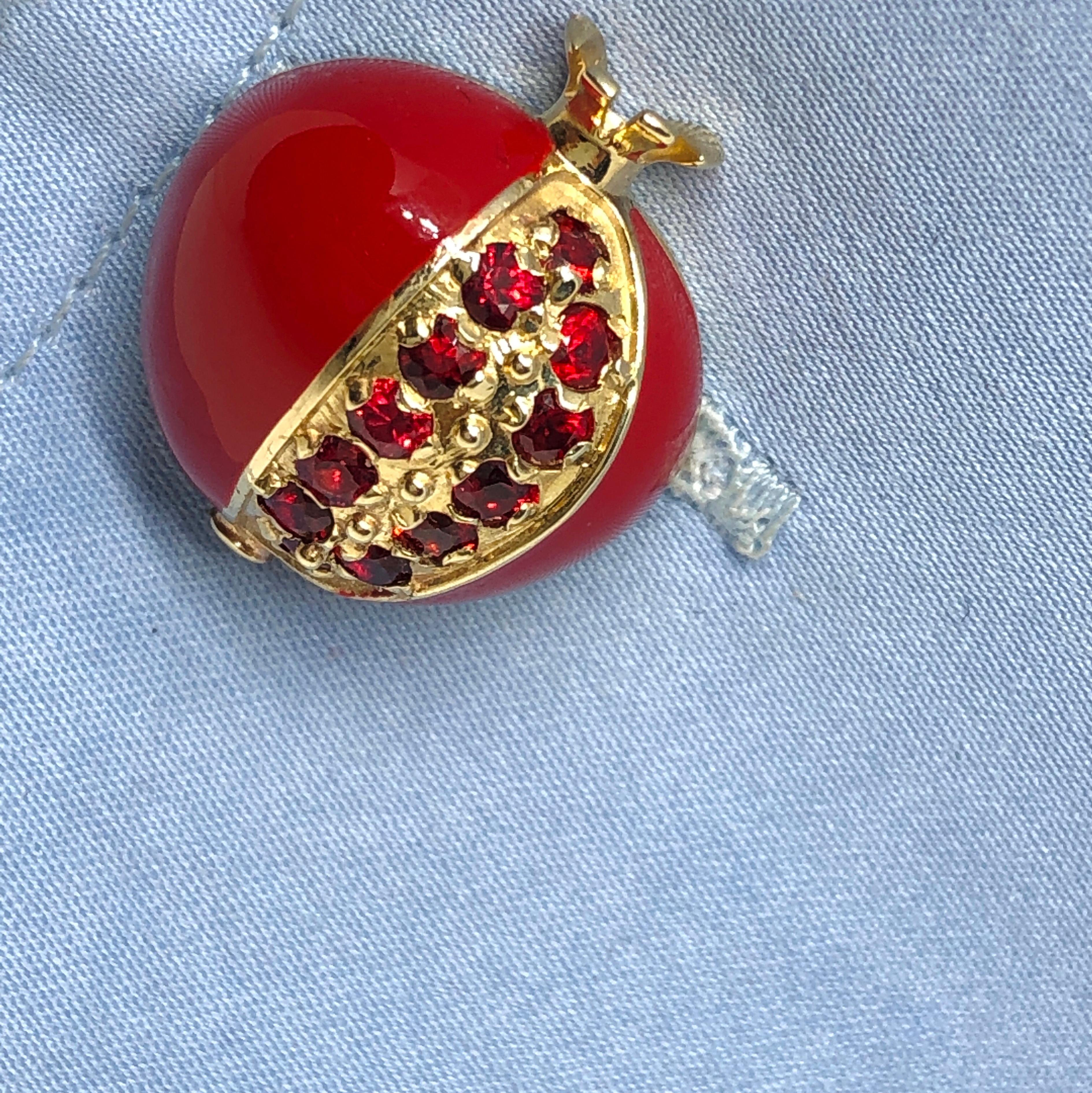 Berca 1.67 Karat Ruby Red Enamel Pomegranate Rock Crystal Back Gold Cufflinks 10