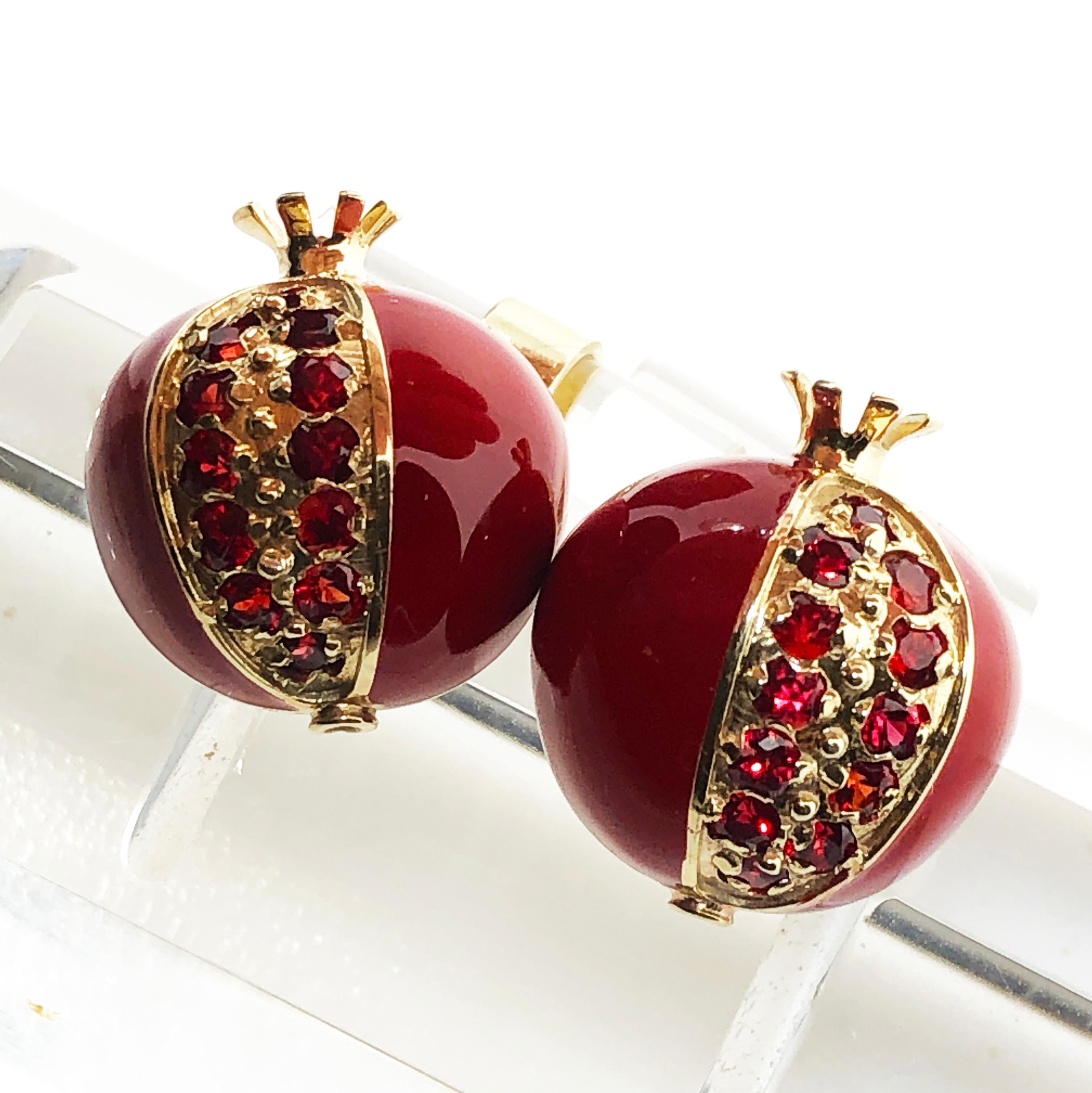 Men's Berca 1.67 Karat Ruby Red Enamel Pomegranate Rock Crystal Back Gold Cufflinks