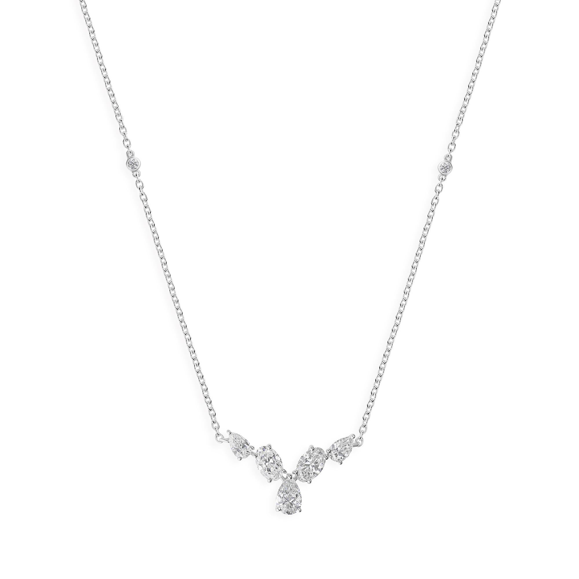 1.67 Karat SI/H Birnenförmiger ovaler Diamant-Anhänger Halskette aus 18 Karat Weißgold Schmuck (Moderne) im Angebot