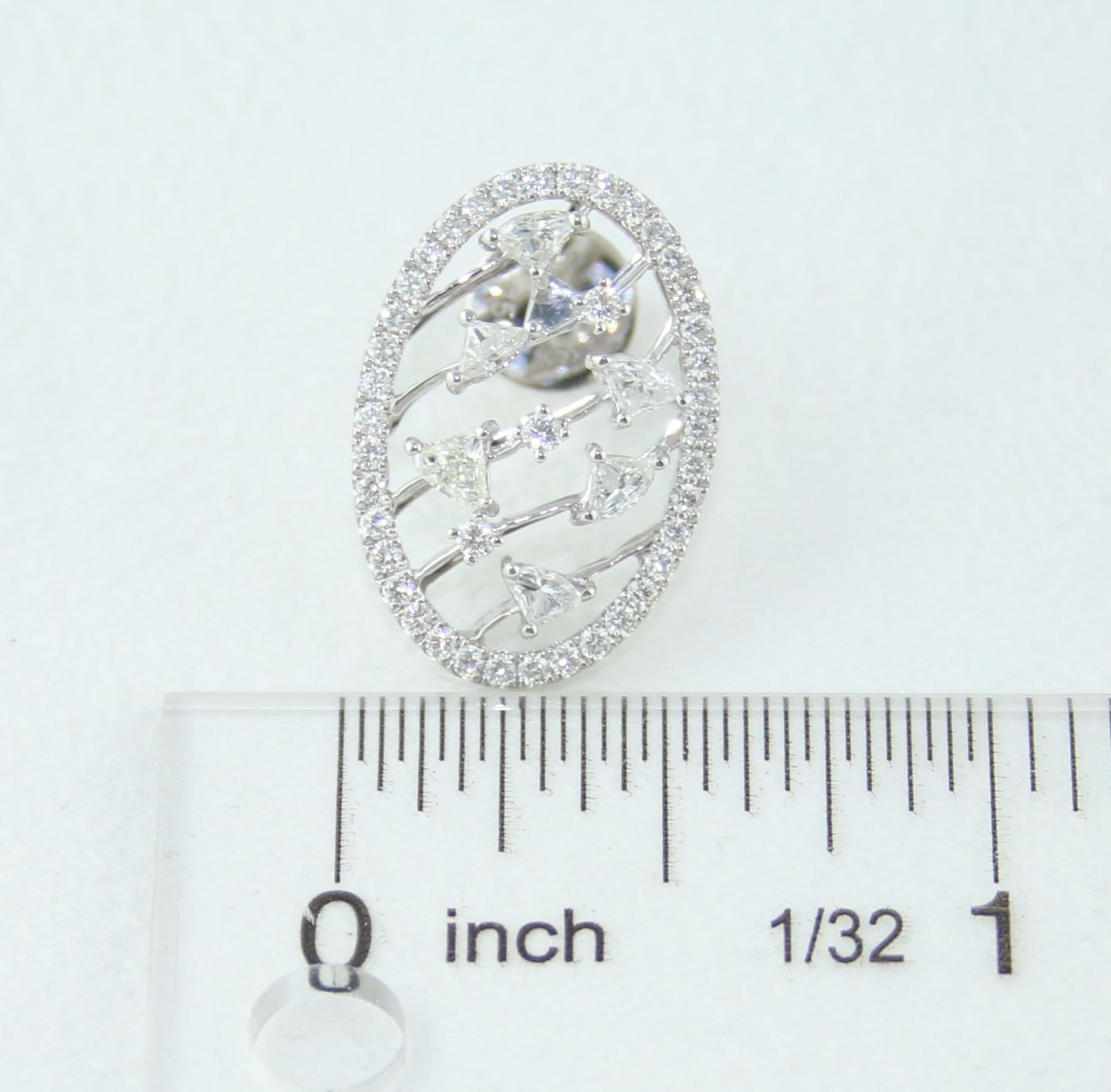 Orecchini in oro con diamante ovale da 1,67 carati in vendita 2