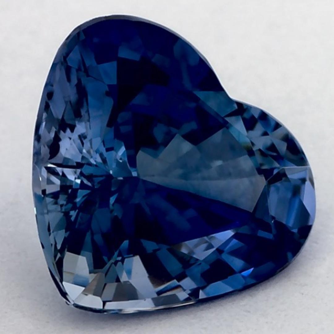 Una pietra natale di settembre molto preziosa con un delizioso colore blu. Si ritiene che portino fortuna e fortuna alla vita.

Esplora la vivace collezione di smeraldi, rubini e zaffiri nel nostro negozio, disponibili come gemme sciolte e