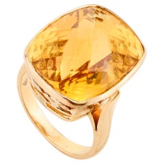 16,7 CTW Checker Cut Citrin Cocktail Ring in 18k massivem Gelbgold Einstellungen gesetzt