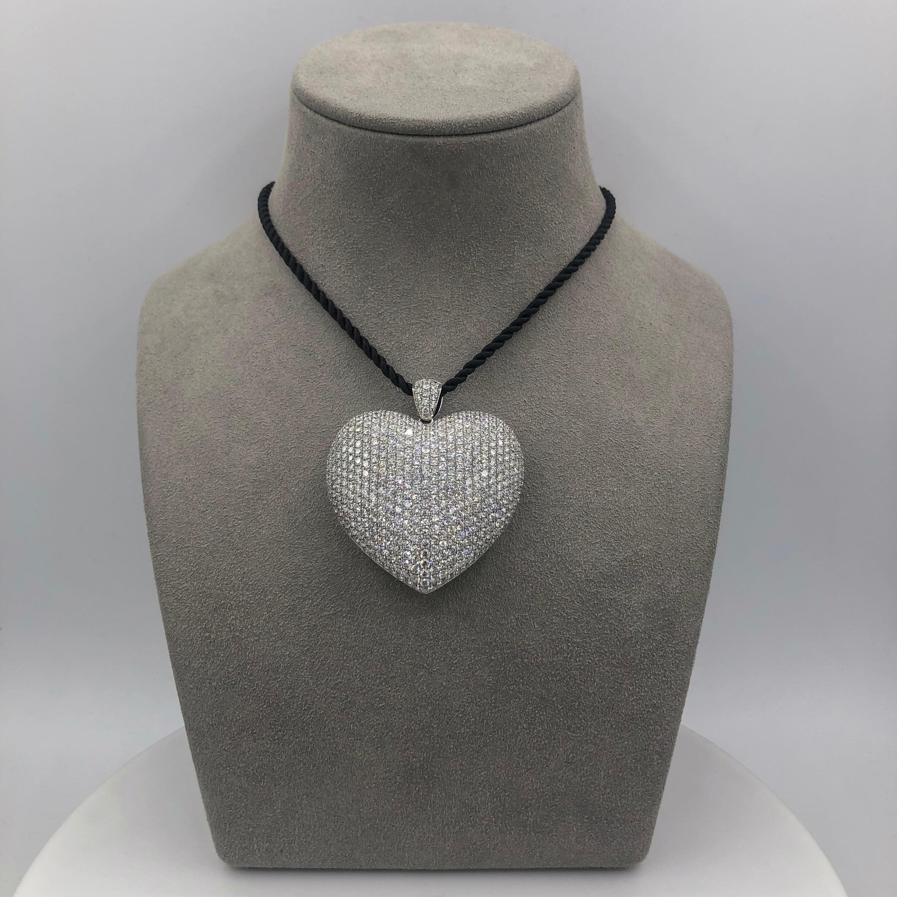 Contemporary 16.70 Carat Micro-Pave Diamond Heart Pendant Necklace