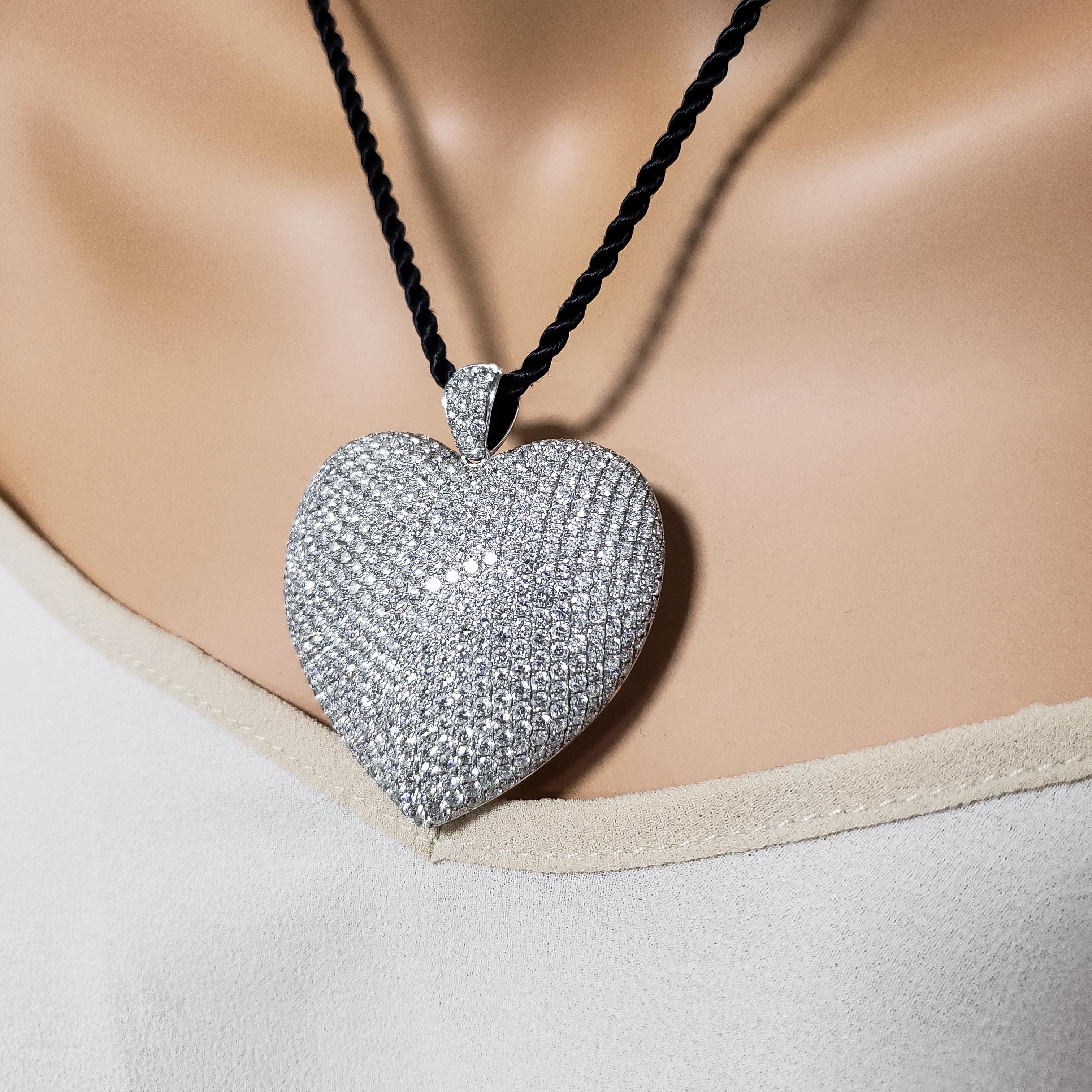 16.70 Carat Micro-Pave Diamond Heart Pendant Necklace 2