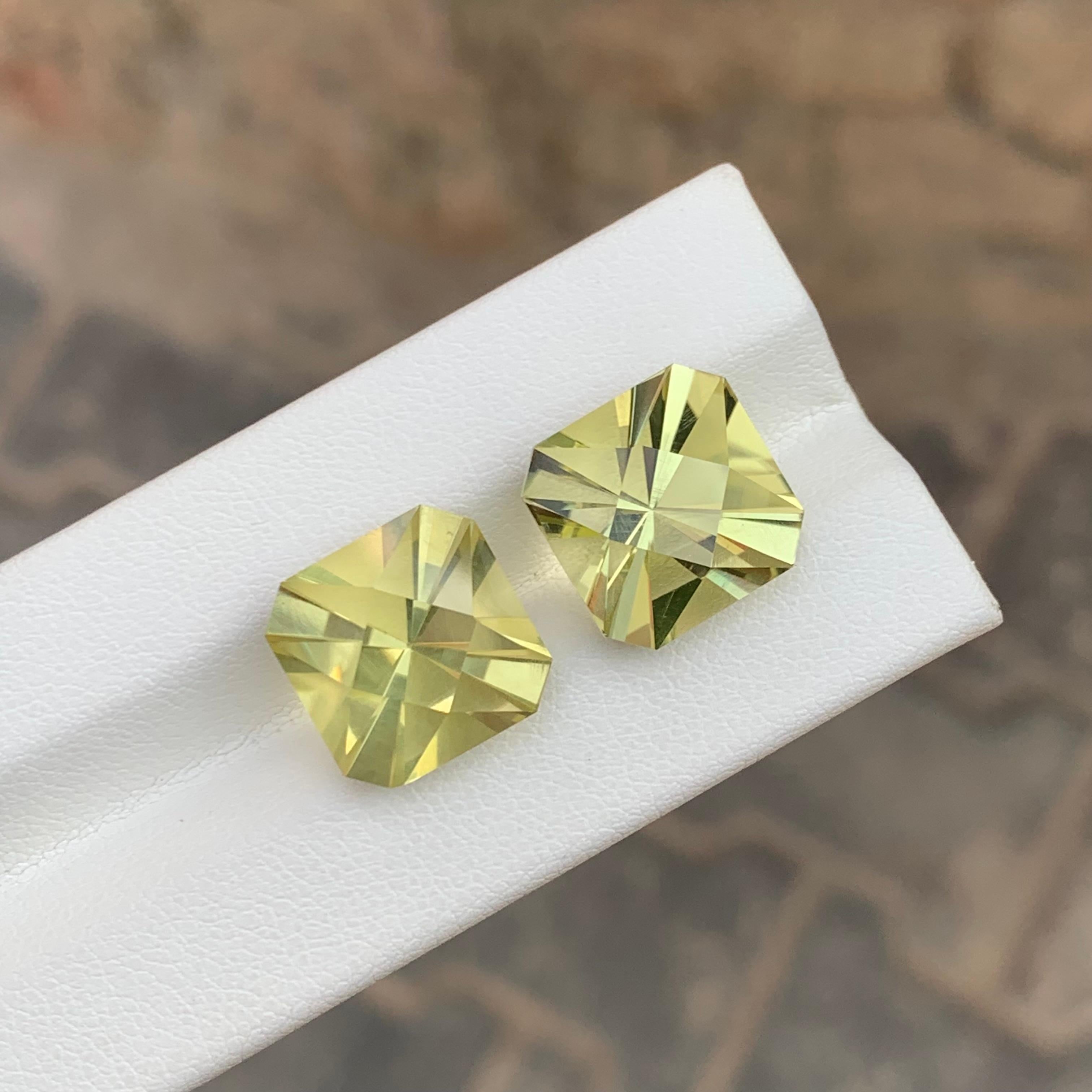 Piedra preciosa de cuarzo limón suelto natural de 16,70 quilates en forma de pareja cuadrada Artes y manualidades en venta