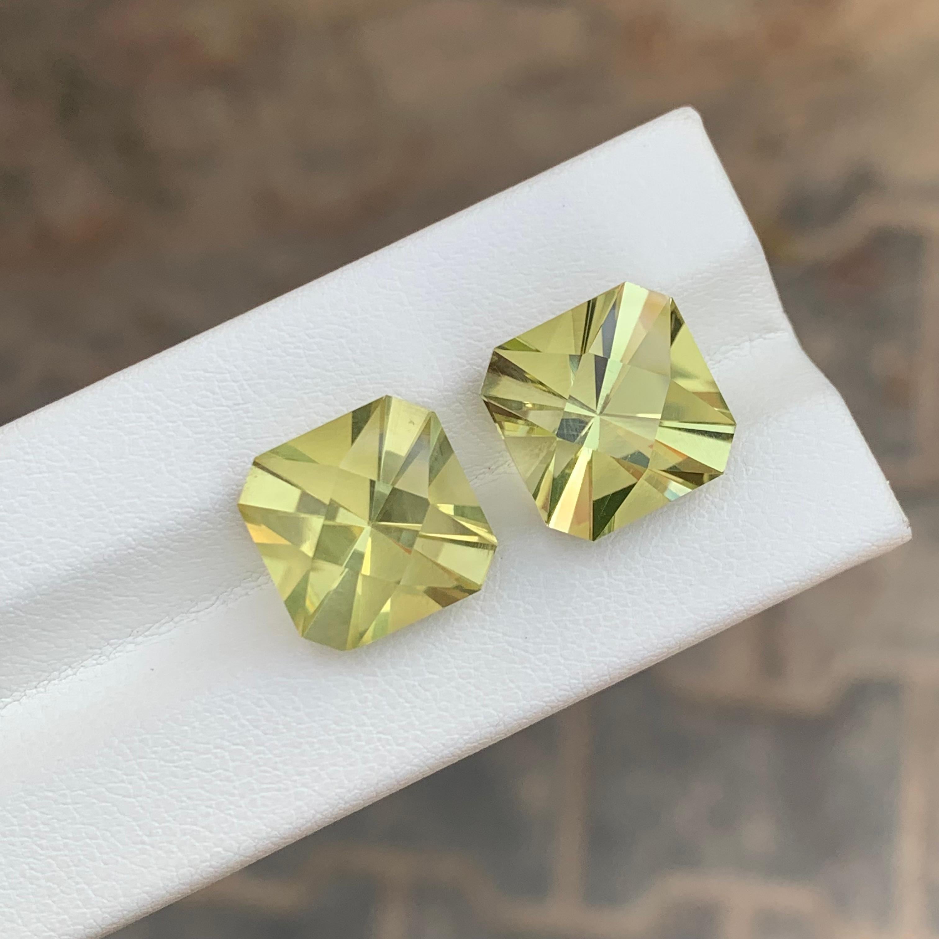 Piedra preciosa de cuarzo limón suelto natural de 16,70 quilates en forma de pareja cuadrada en venta 1