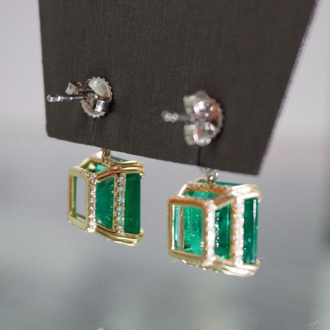 16.72 Carat Emerald Drop Earrings, Platinum, 18k Yellow Gold, Diamonds 3.12 For Sale 1