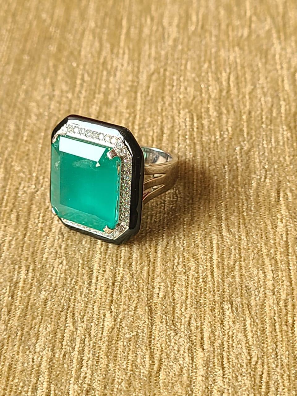 Women's or Men's 16.72 Carats, Zambian Emerald, Black Enamel & Diamonds Cocktail/ Engagement Ring