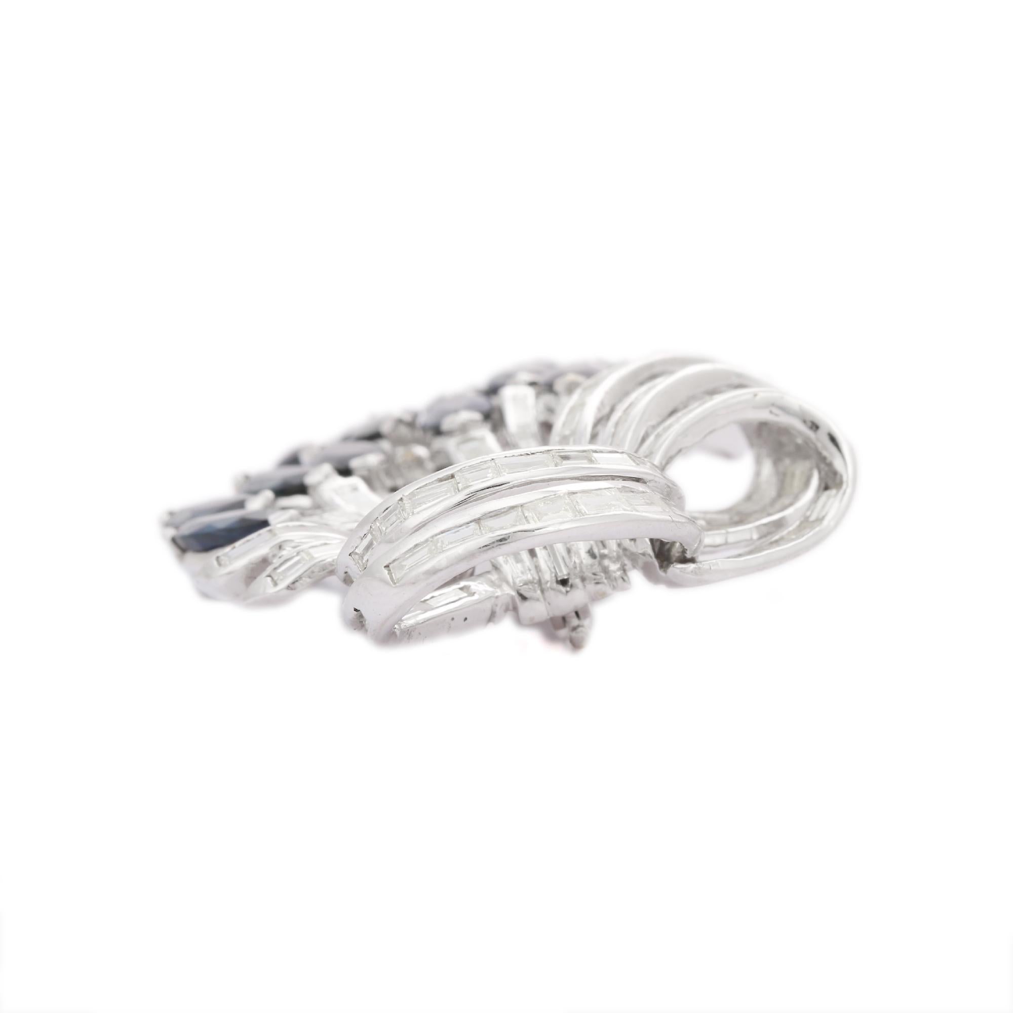 Art Nouveau 16.72 CTW Sapphire Unisex Brooch with 4.61 CTW Diamonds in 18k Solid White Gold For Sale
