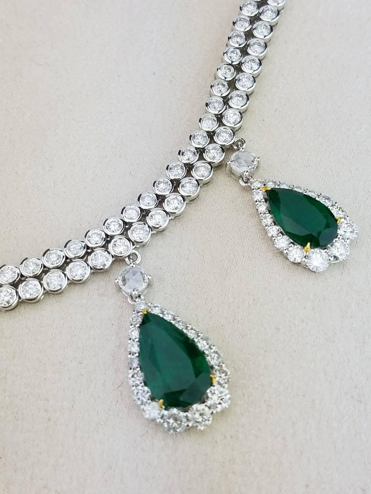 emerald pear shaped necklace