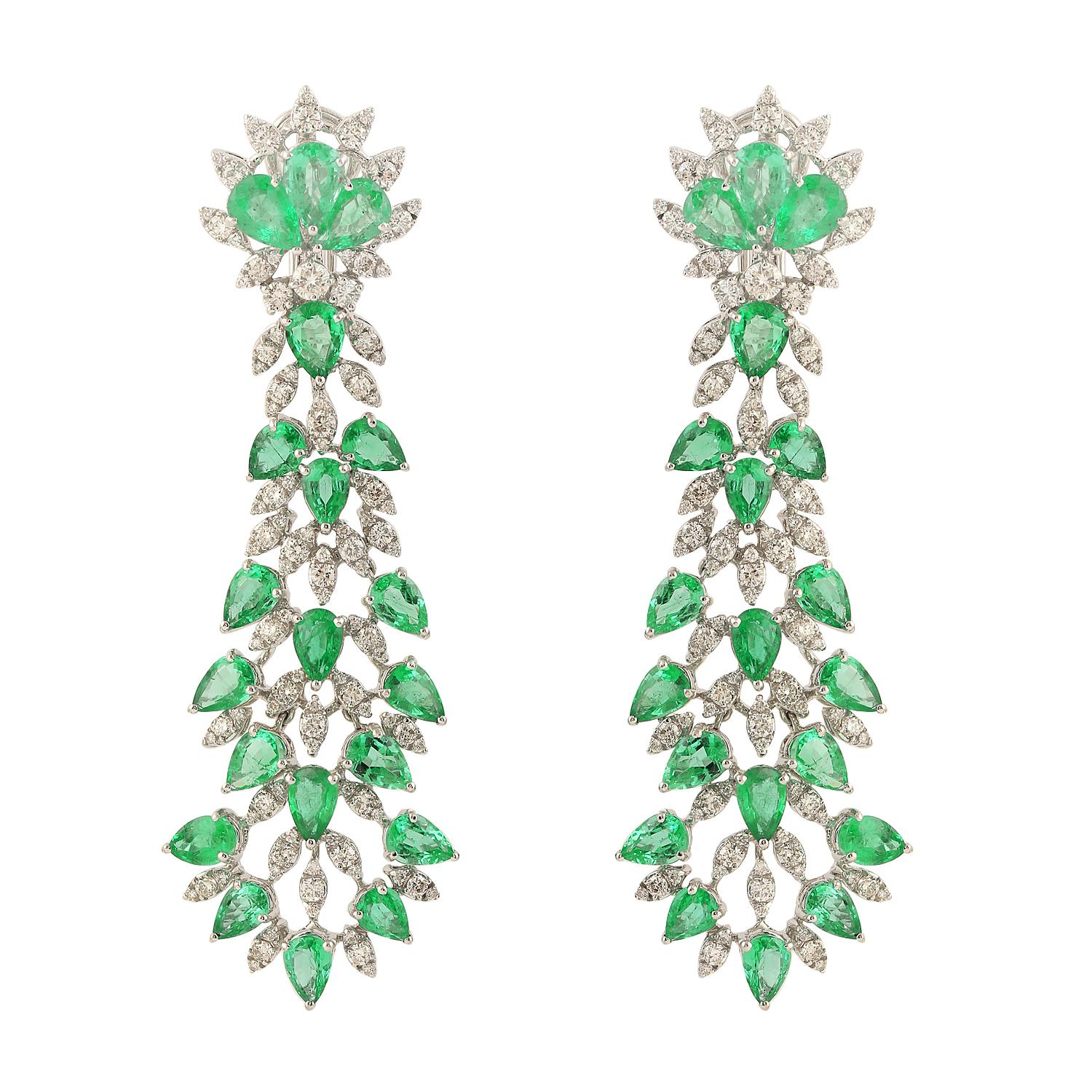 Pear Cut 16.75 Carats Zambian Emerald 3.26 Carats Diamond 14 Karat Gold Drop Earrings For Sale