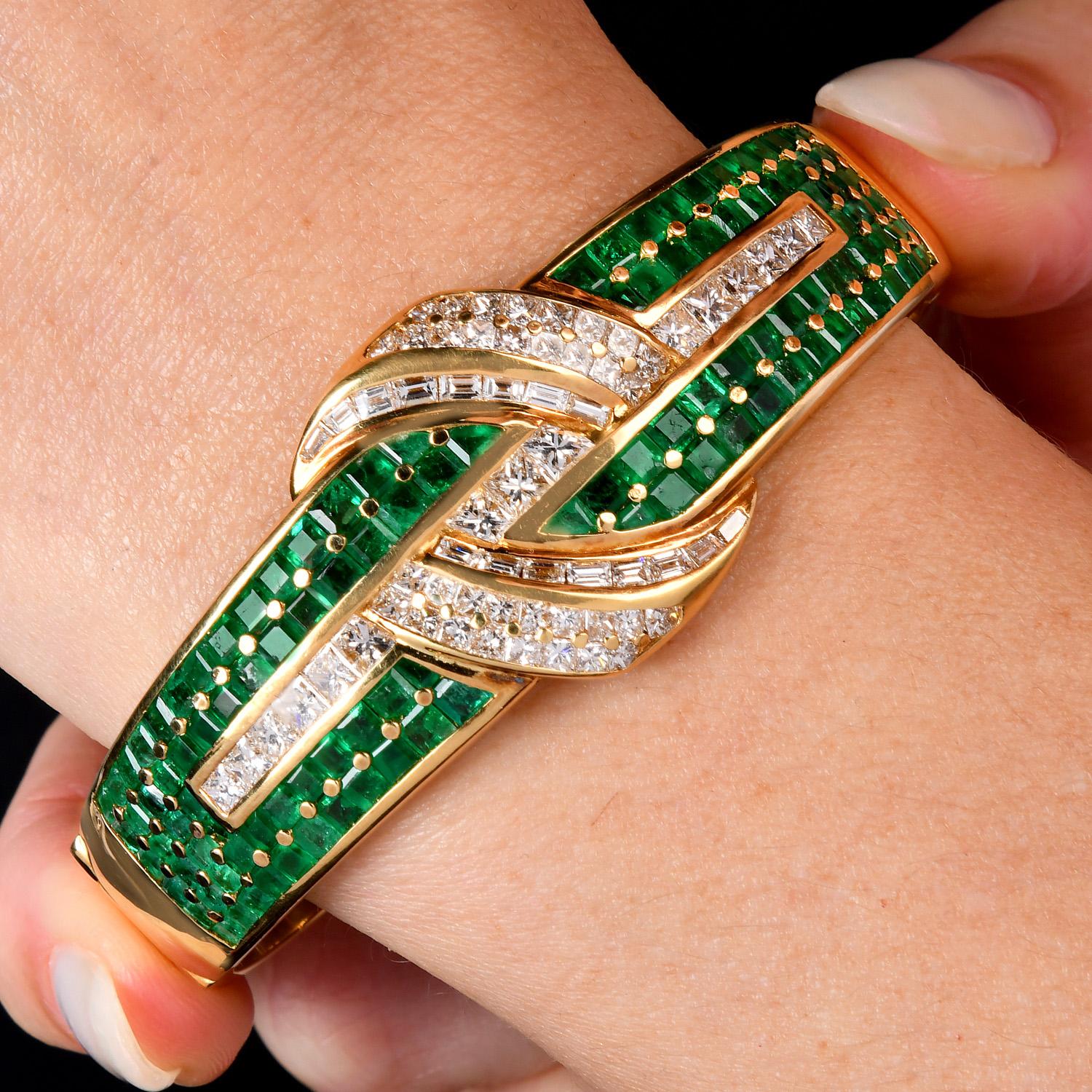 Bracciale Statement Bangle in oro 18K con smeraldo e diamanti da 16,75 carati in vendita 3