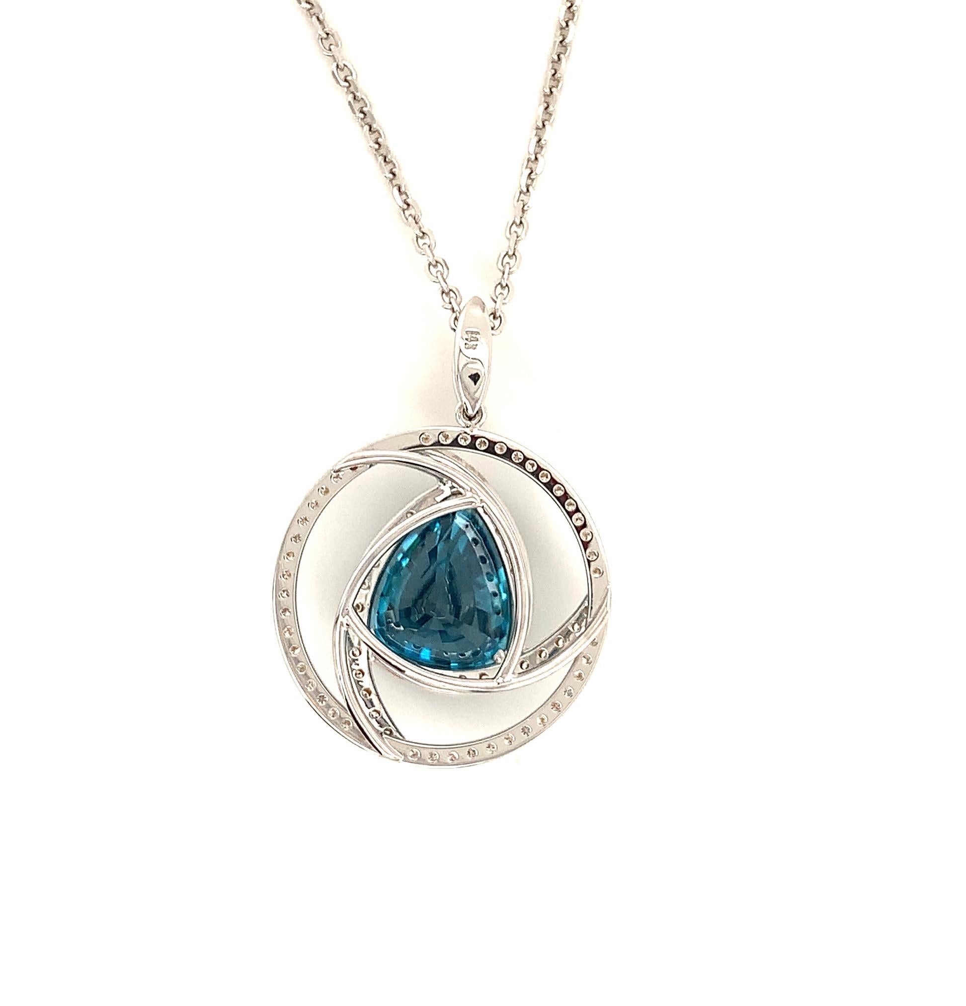 16.76 Carat Blue Zircon and Diamond Gold Pendant In New Condition For Sale In Tucson, AZ