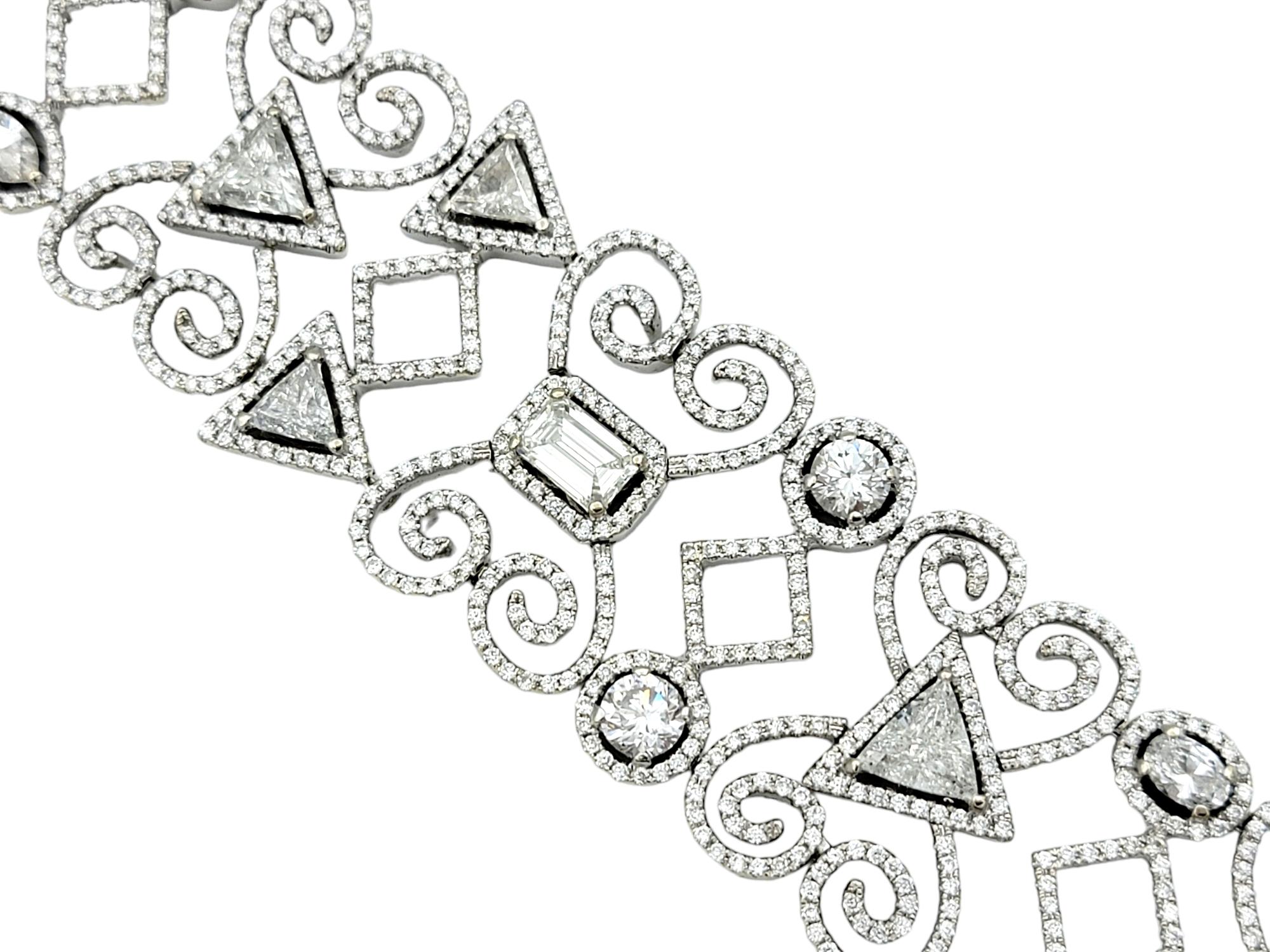 Contemporaneo Bracciale a maglie larghe con diamanti da 16,79 carati e design a vortice aperto in oro bianco 14 carati in vendita