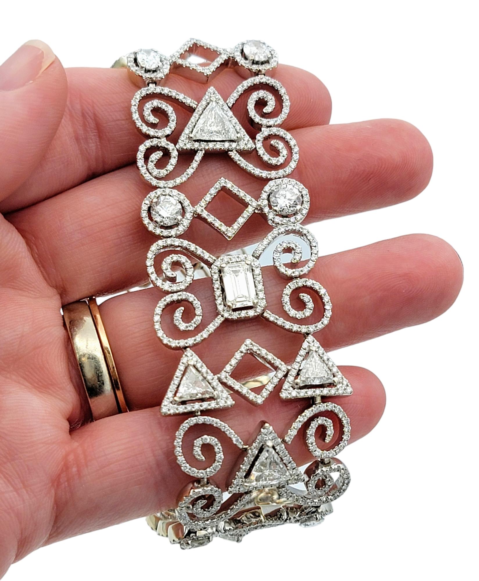 Bracciale a maglie larghe con diamanti da 16,79 carati e design a vortice aperto in oro bianco 14 carati in vendita 2
