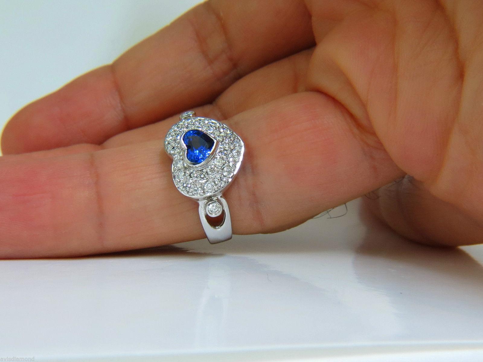 Women's or Men's 1.67ct 14 Karat Natural Fine Gem Heart Sapphire Diamond Ring 3D Dome Like