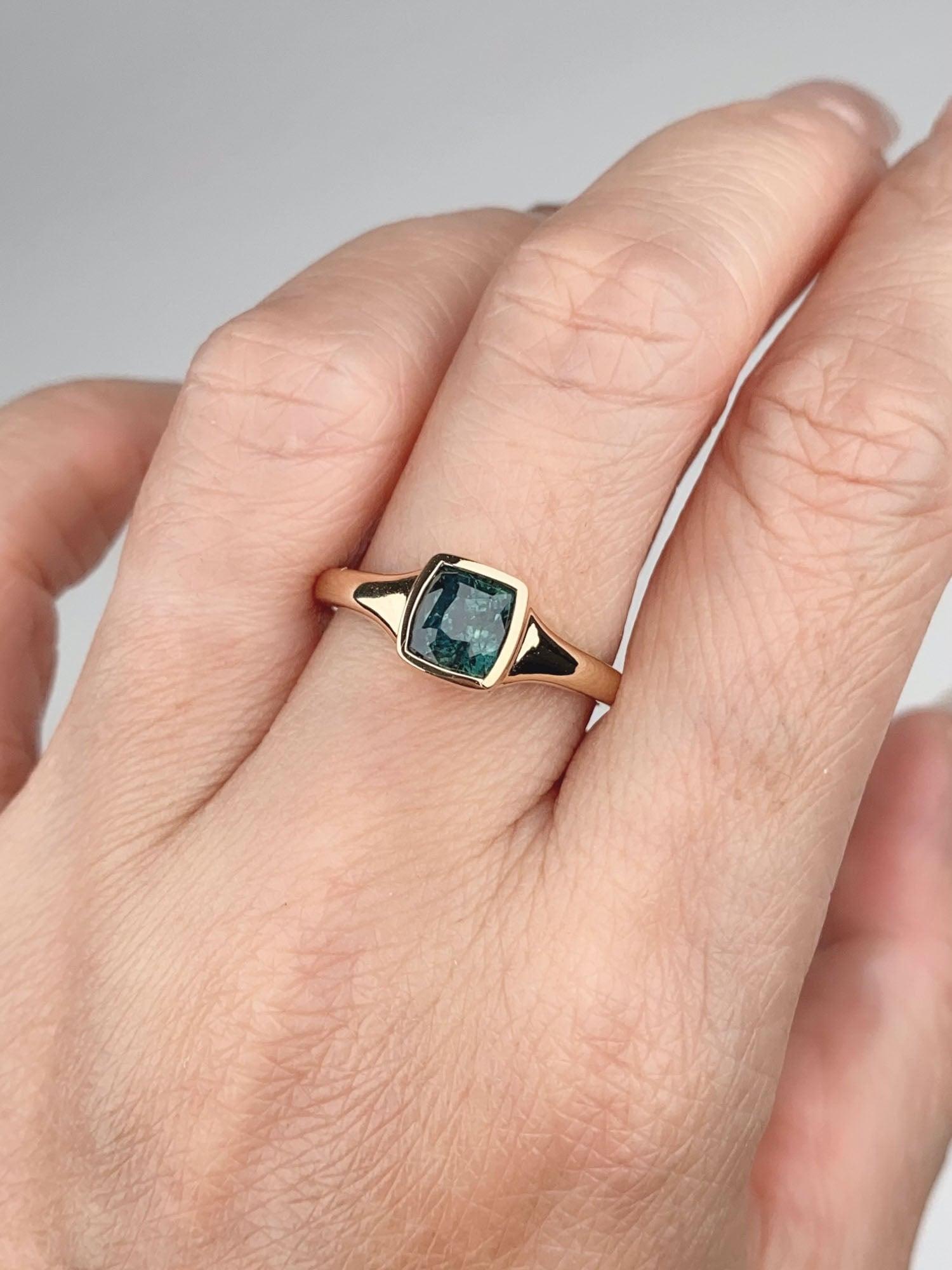 1,67 ct Zafiro Montana Bisel Engastado Anillo de Compromiso Oro 14K R6783 en Nuevo estado para la venta en Osprey, FL