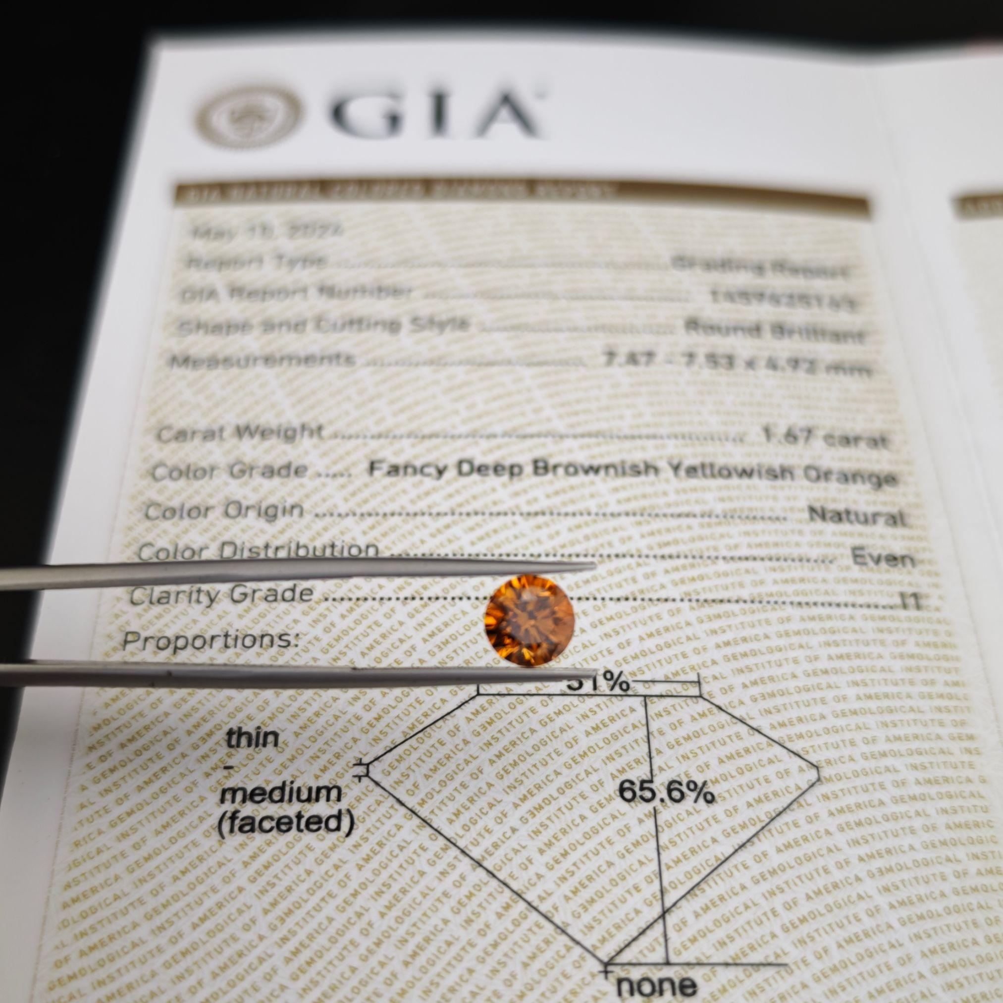 Diamant de 1,67 carat de couleur naturelle jaune-orange brunâtre  Taille ronde Brilliante, GIA Neuf - En vente à Ramat Gan, IL