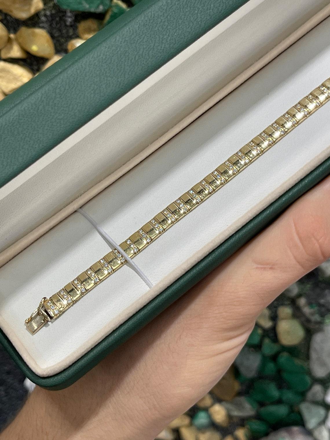 1.67ct Triple Diamond Row Bracelet - 14K Yellow Gold Pave Set Elegant Snake en vente 1