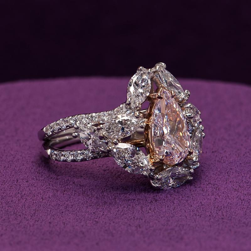 Pear Cut 1.67cts Pink Diamond Laurel Ring For Sale