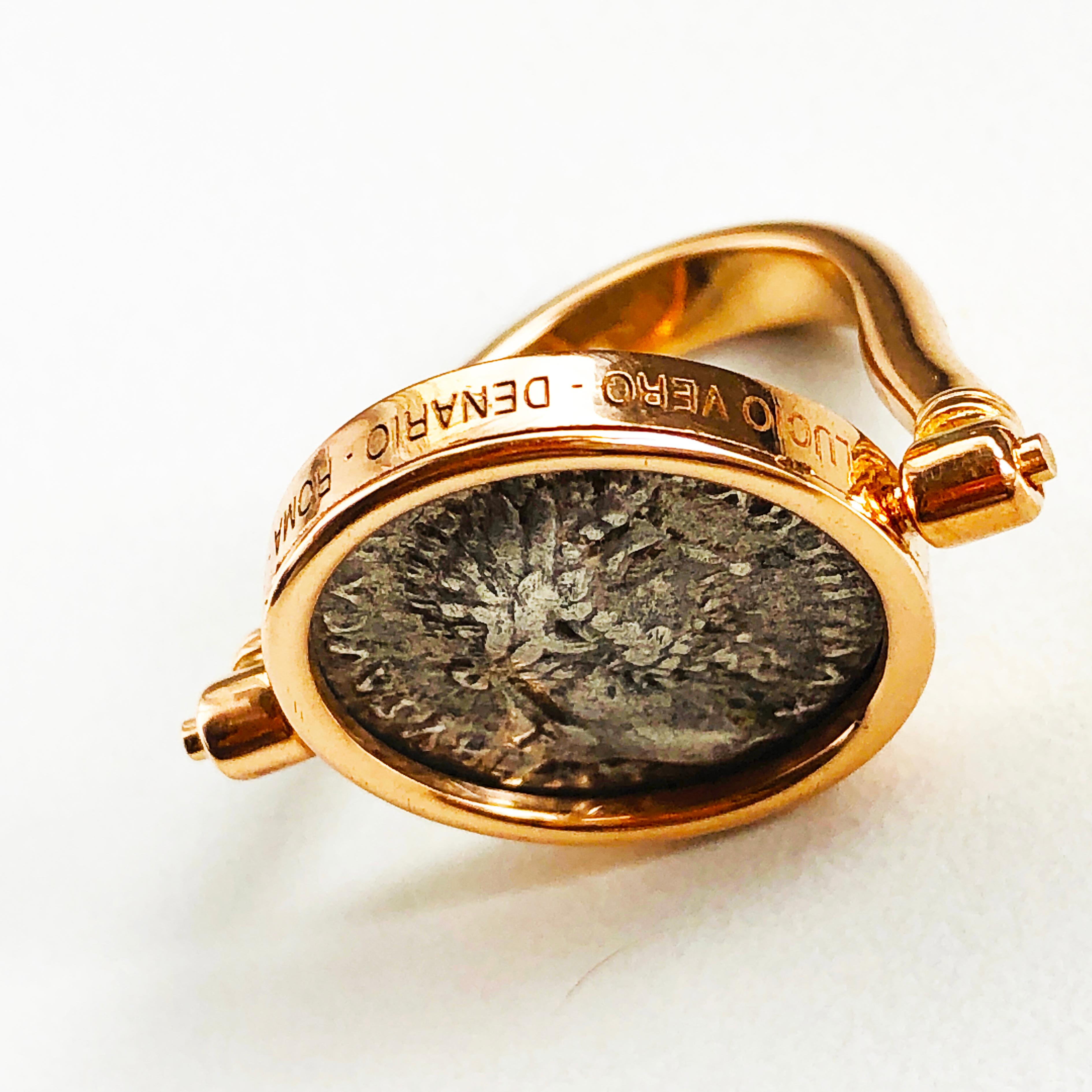 168 A.D. Lucio Vero/Aequitas Silver Roman Coin 18K Gold Unisex Rotating Ring In New Condition In Valenza, IT