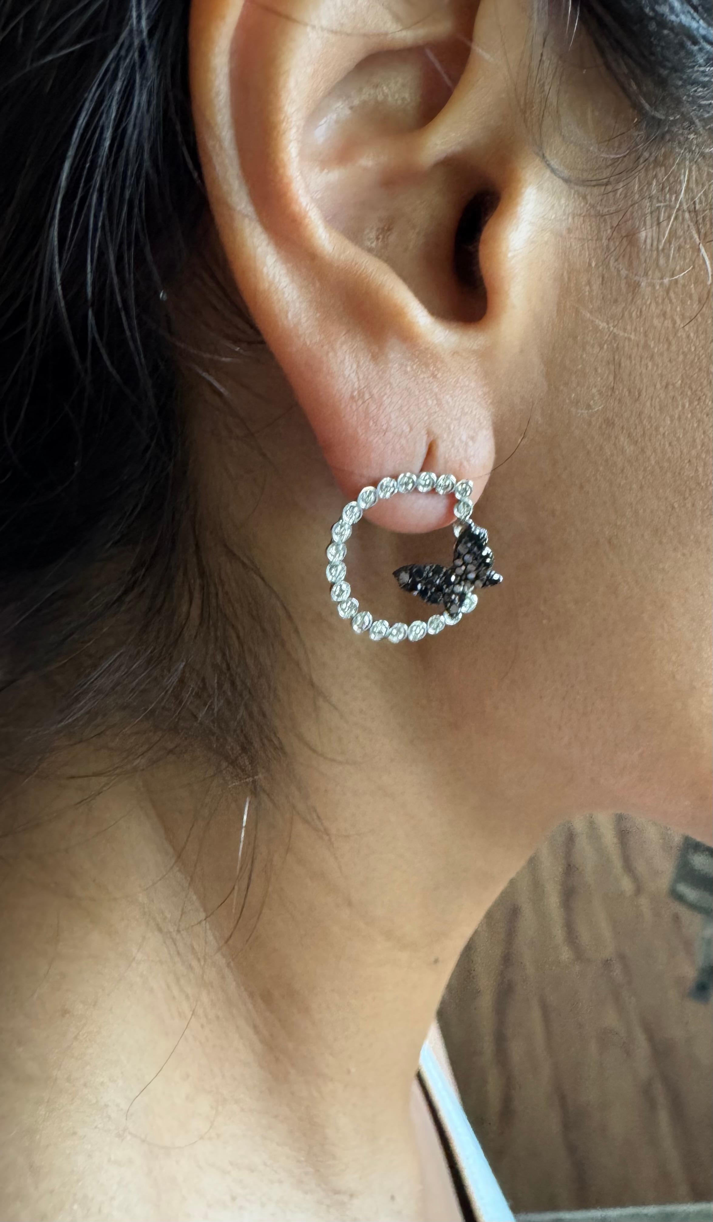 Boucles d'oreilles papillon en or blanc 14 carats et diamants noirs 1,68 carat en vente 10