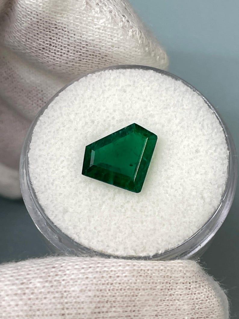 Emerald Cut 1.68 Carat Muzo Shield-Cut Colombian Emerald - AAA Natural Loose Gem For Sale