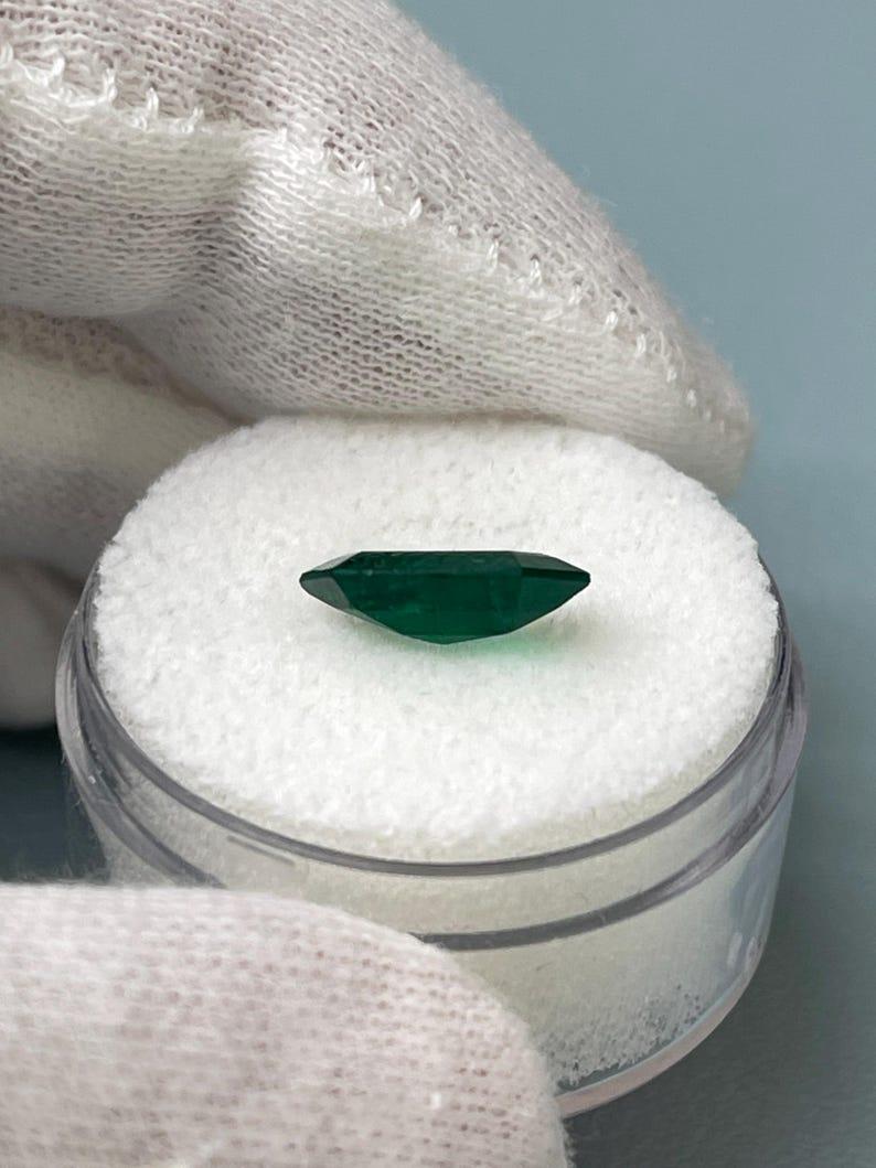 Women's 1.68 Carat Muzo Shield-Cut Colombian Emerald - AAA Natural Loose Gem For Sale