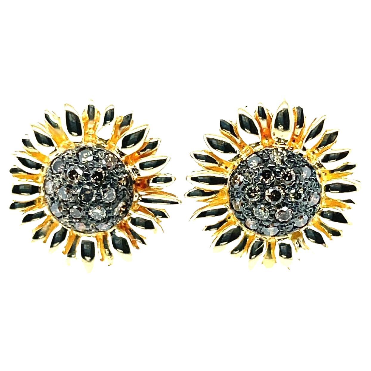 Natural Coffee Colored Diamond and Yellow Gold Floral Design Stud Earrings