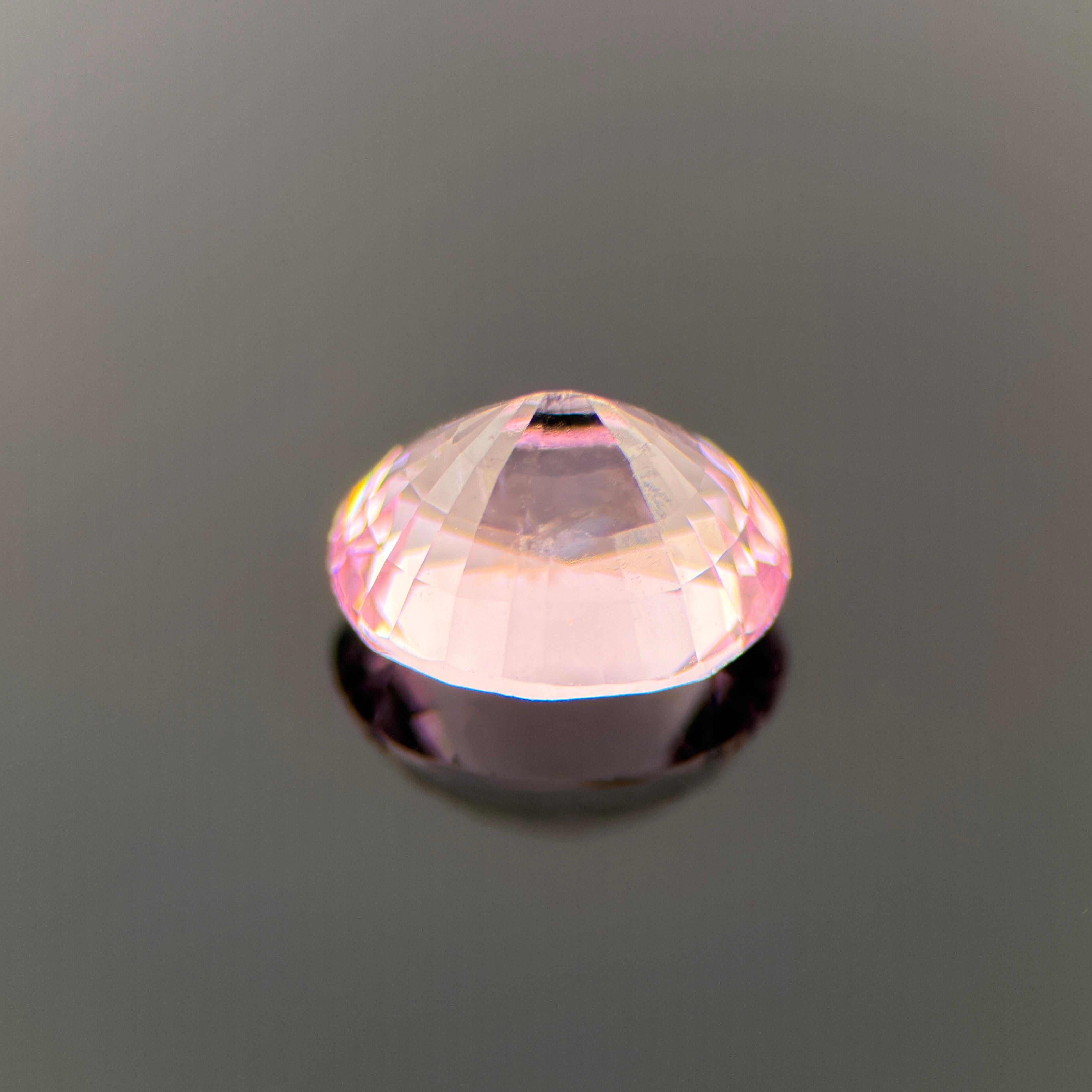 1,68-Karat natürlicher rosa Spinell - zart pastellfarbener Ovalschliff, unbehandelt im Angebot 2