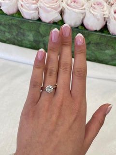 1.68 Carat Round Brilliant Diamond Engagement Ring 18 Karat White Gold