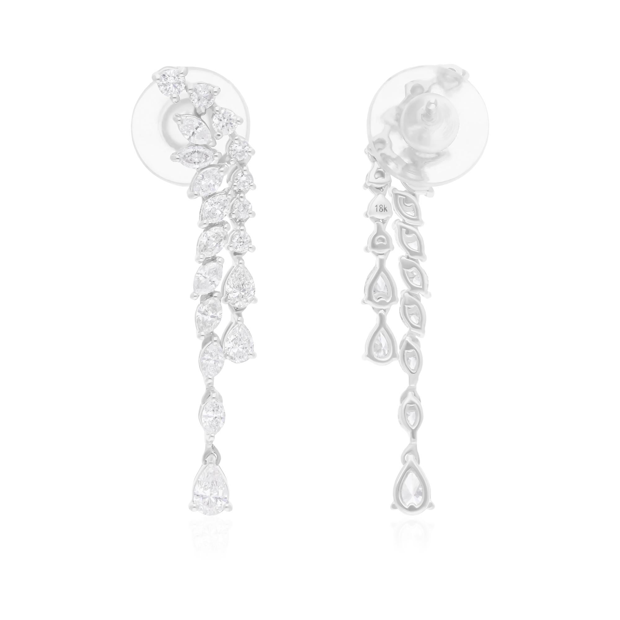 Coulées dans de l'or 14 carats, ces boucles d'oreilles exquises sont serties de 1,68 carats de diamants étincelants.

Suivez la vitrine de Spectrum Jewels pour découvrir la dernière collection et les pièces exclusives. Spectrum Jewels est fièrement