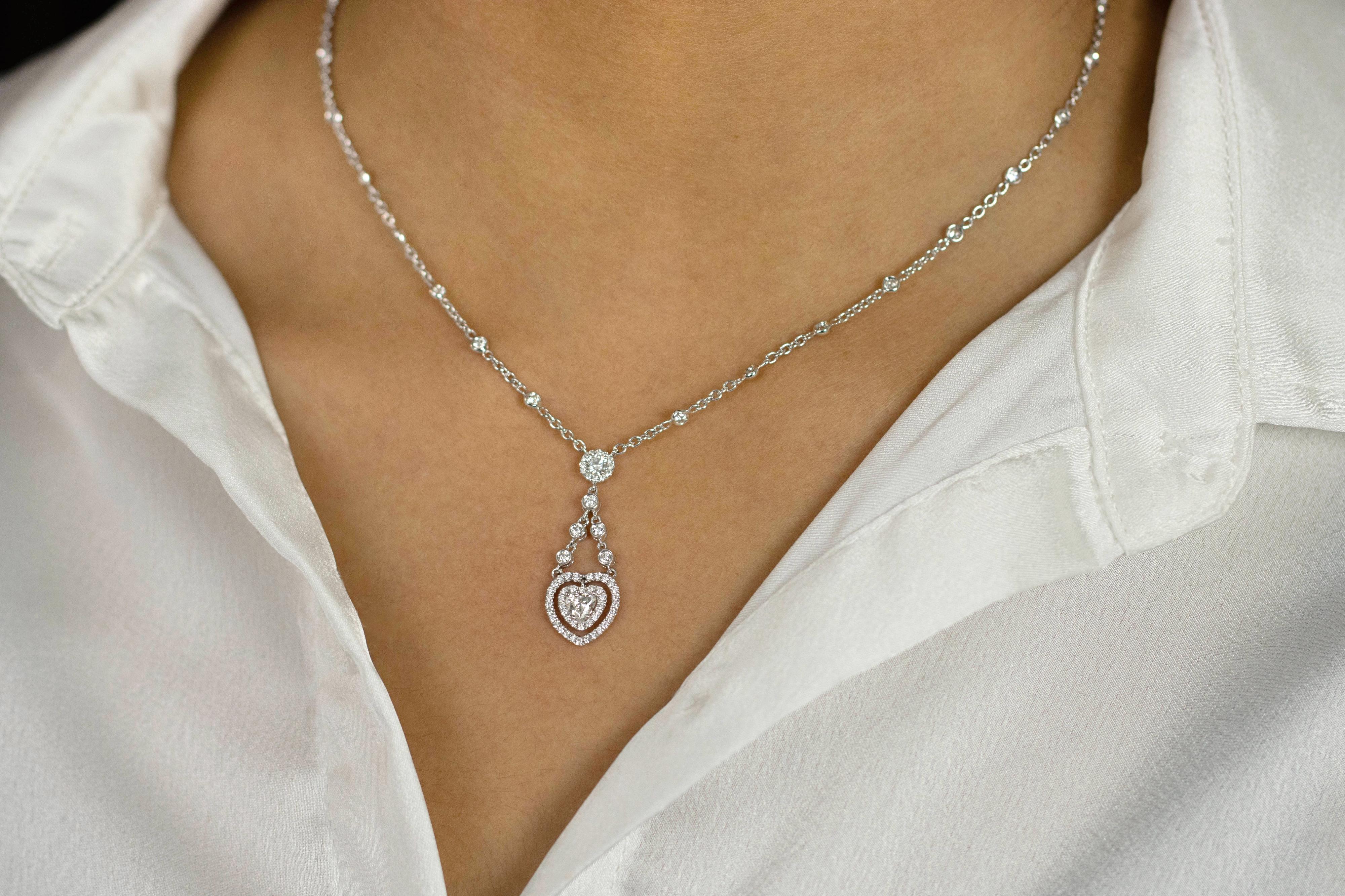 1.68 Carat Total Mixed Cut Diamond Open Work Heart Design Pendant Necklace  For Sale 1