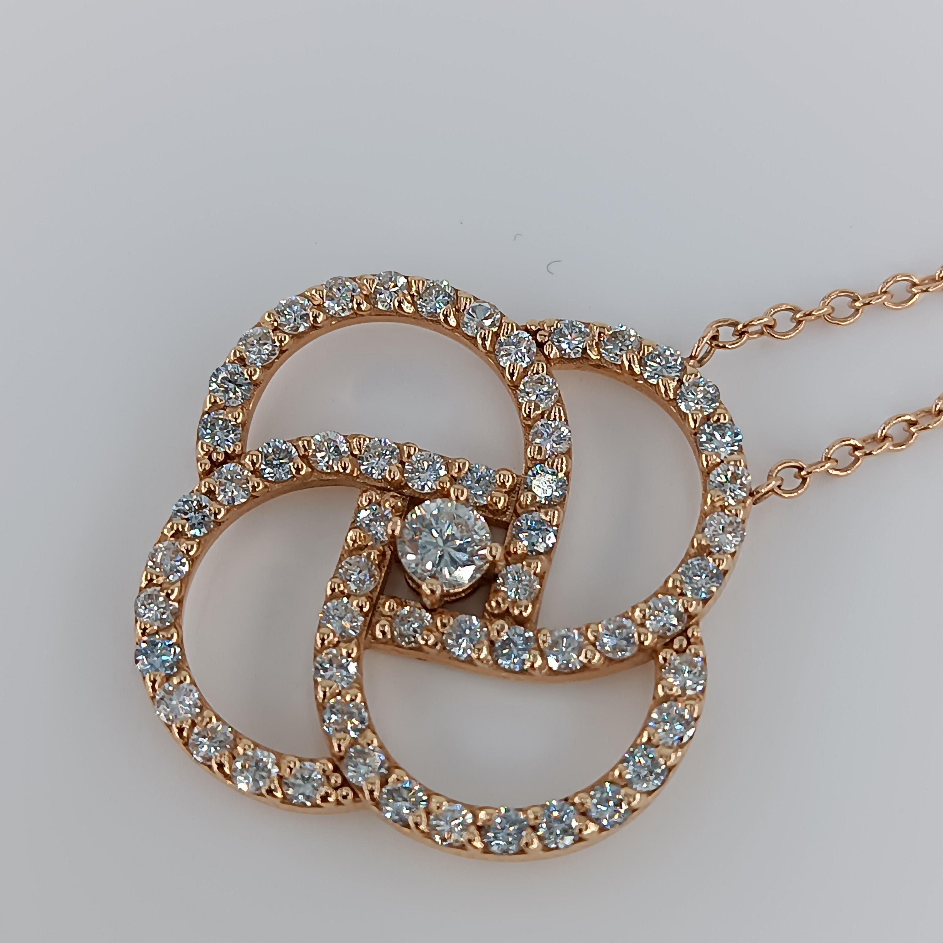 Taille brillant Collier en or rose VS G de 1,68 carat avec diamant central de 0,25 carat en vente