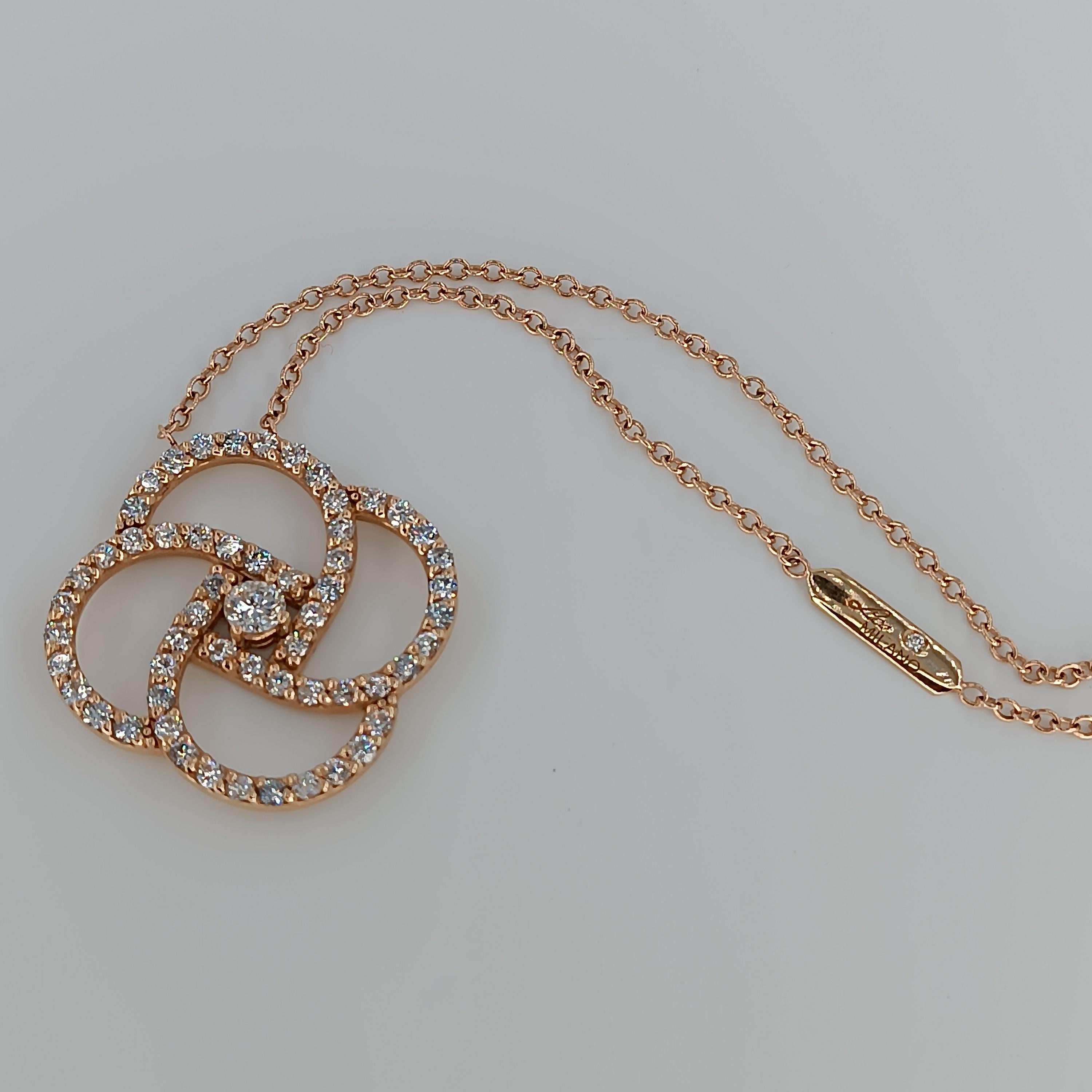 1.68 Carat VS G Rose Gold Necklace with Central Diamond 0.25 Carat For Sale 1
