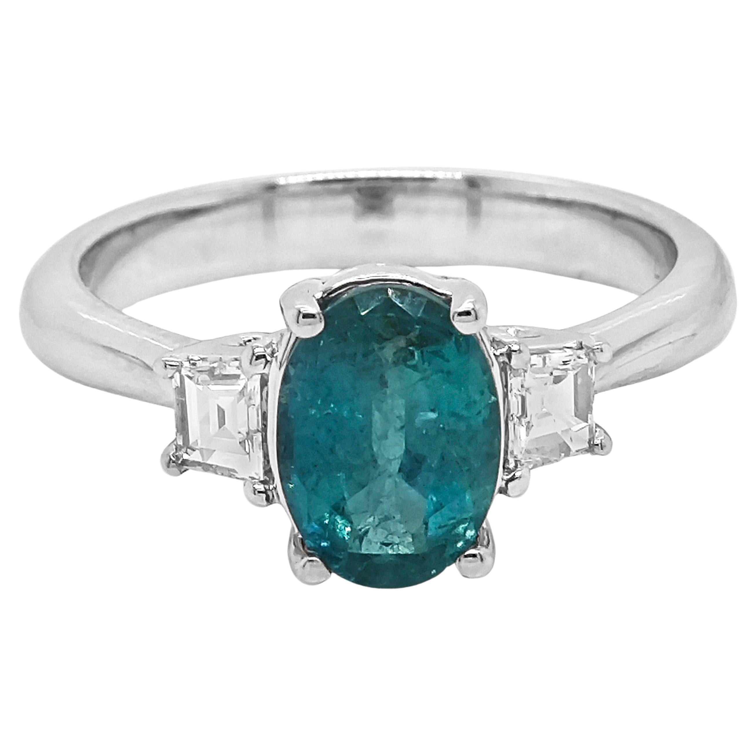 1.68 Carats Aquamarine and White Diamond White Gold Ring For Sale