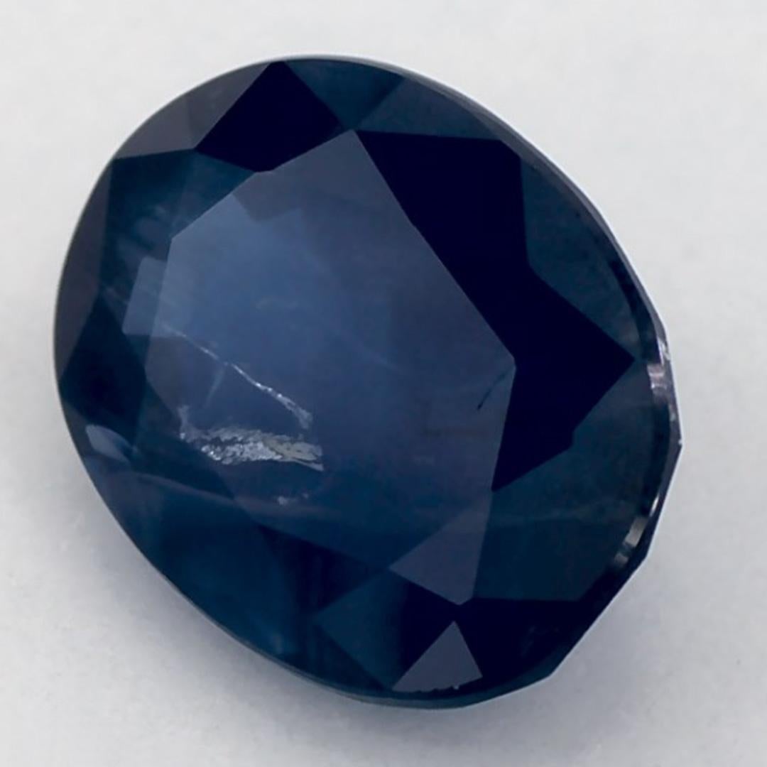 Questo zaffiro blu naturale offre eleganza e raffinatezza. Con la sua ricca saturazione del colore e il taglio preciso, è il centro perfetto per un anello di fidanzamento o un design di gioielli di lusso.

Questo zaffiro proviene dallo Sri Lanka