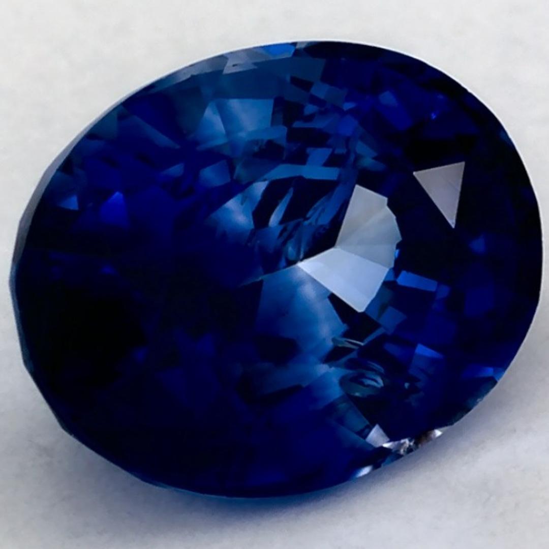 Taille ovale 1.68 Ct Blue Sapphire Oval Loose Gemstone (pierre précieuse en vrac) en vente
