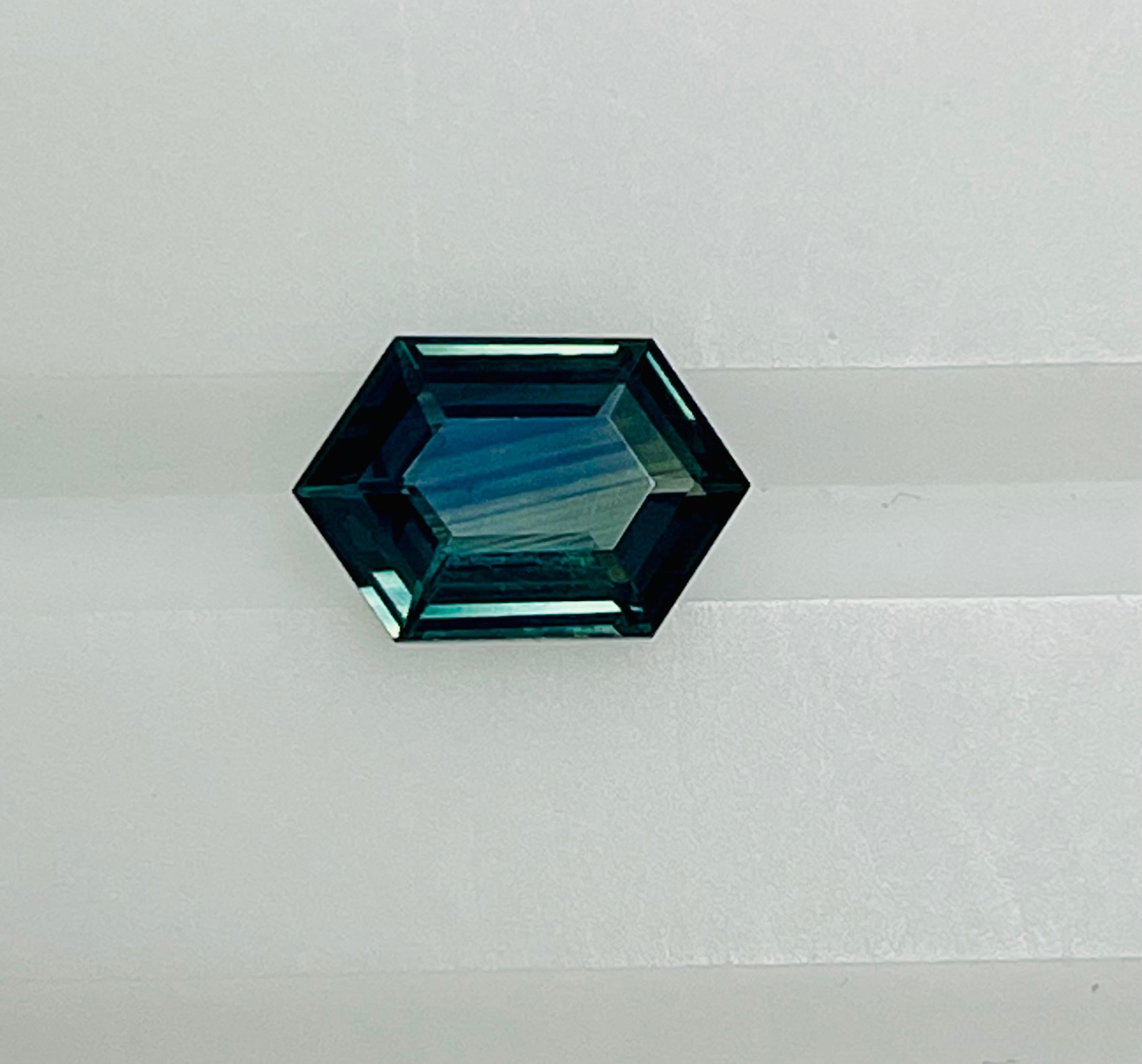 1.68 Ct Hexagon Teal color Sapphire  In New Condition For Sale In New York, NY