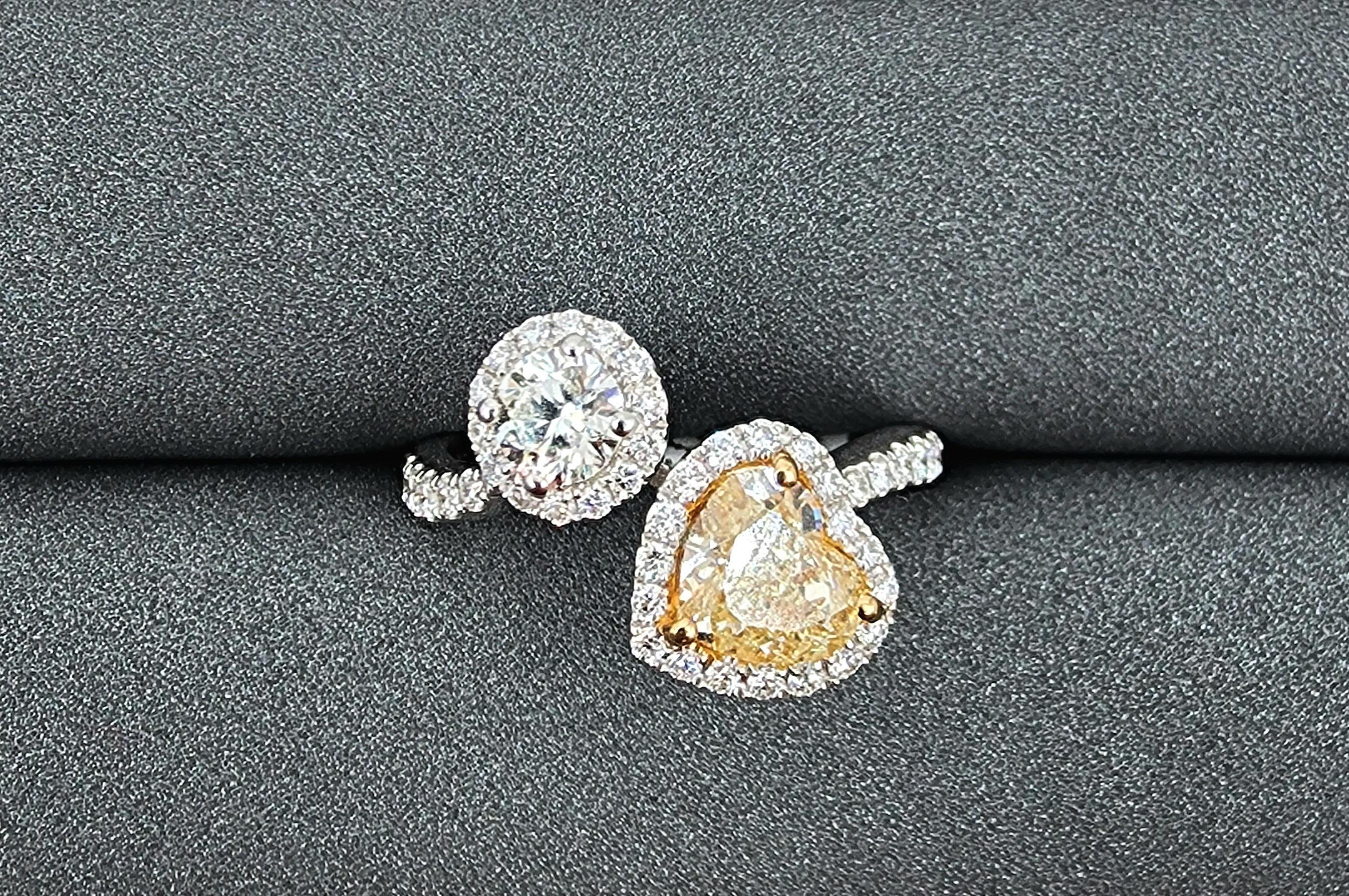 Anello con diamante giallo naturale Moi Et Toi da 1,68 carati In condizioni Nuovo in vendita a Chicago, IL