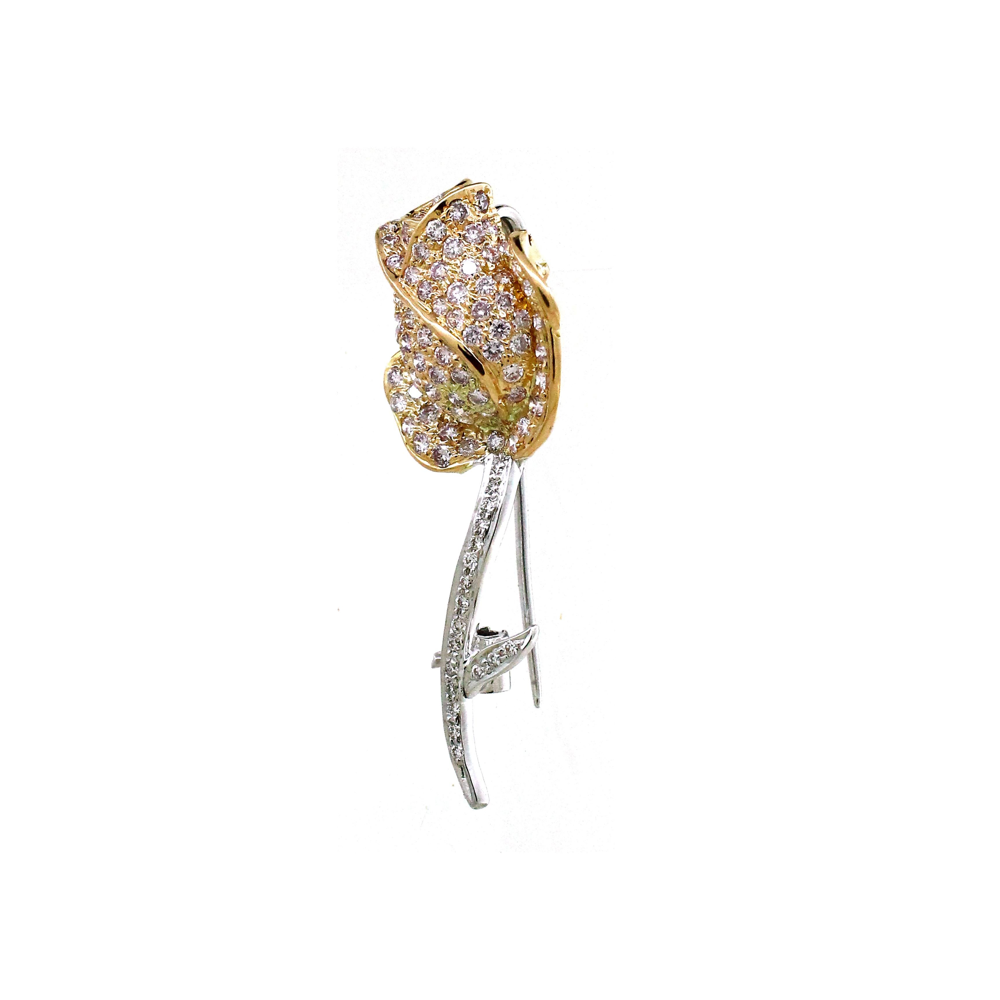 Moderno 1,68 carati di ciondolo con diamante bianco e rosa e spilla in vendita