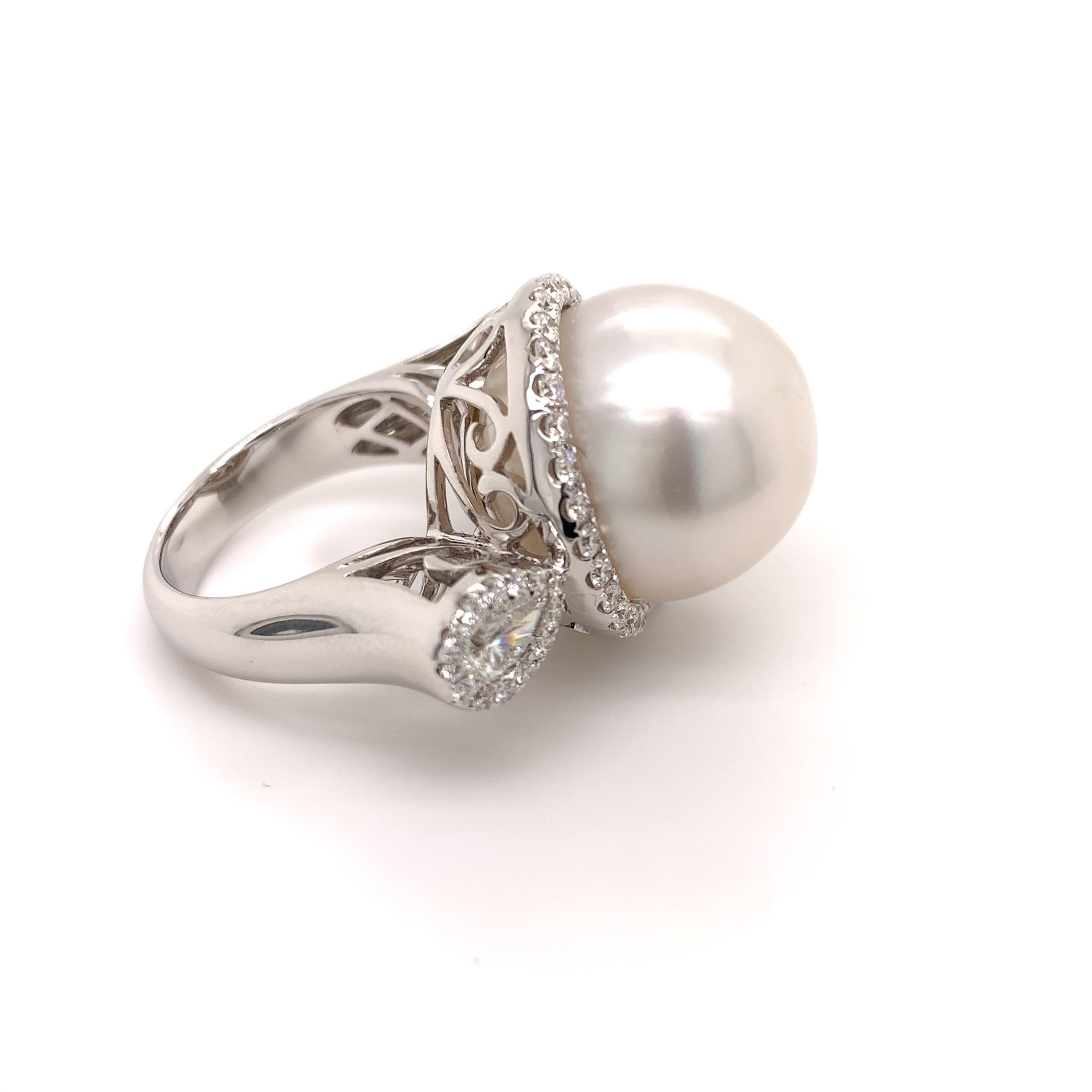Contemporary Cultured South Sea Pearl Ring For Sale