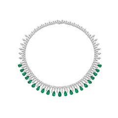 Esmeralda Sunita Nahata 16.81 ct. Collar de oro blanco de 18 quilates con diamantes.